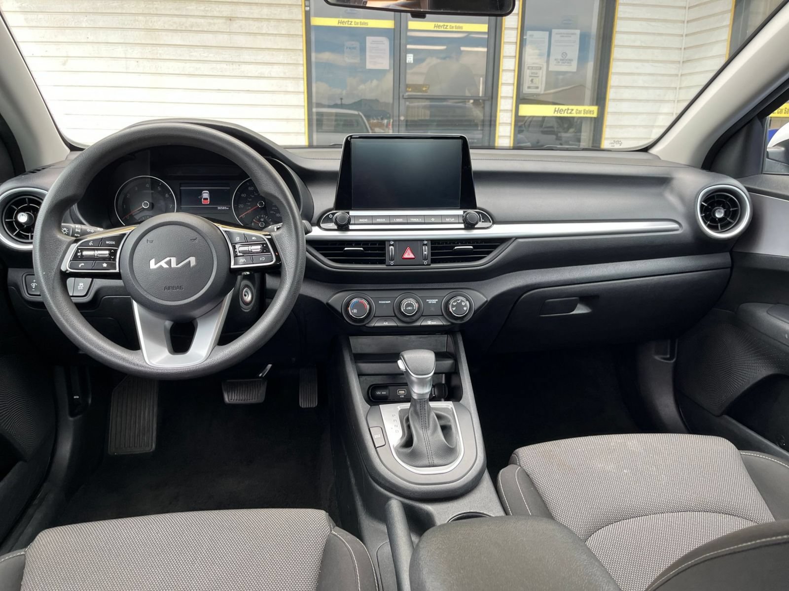 Thumbnail: 2024 Kia Forte - 30