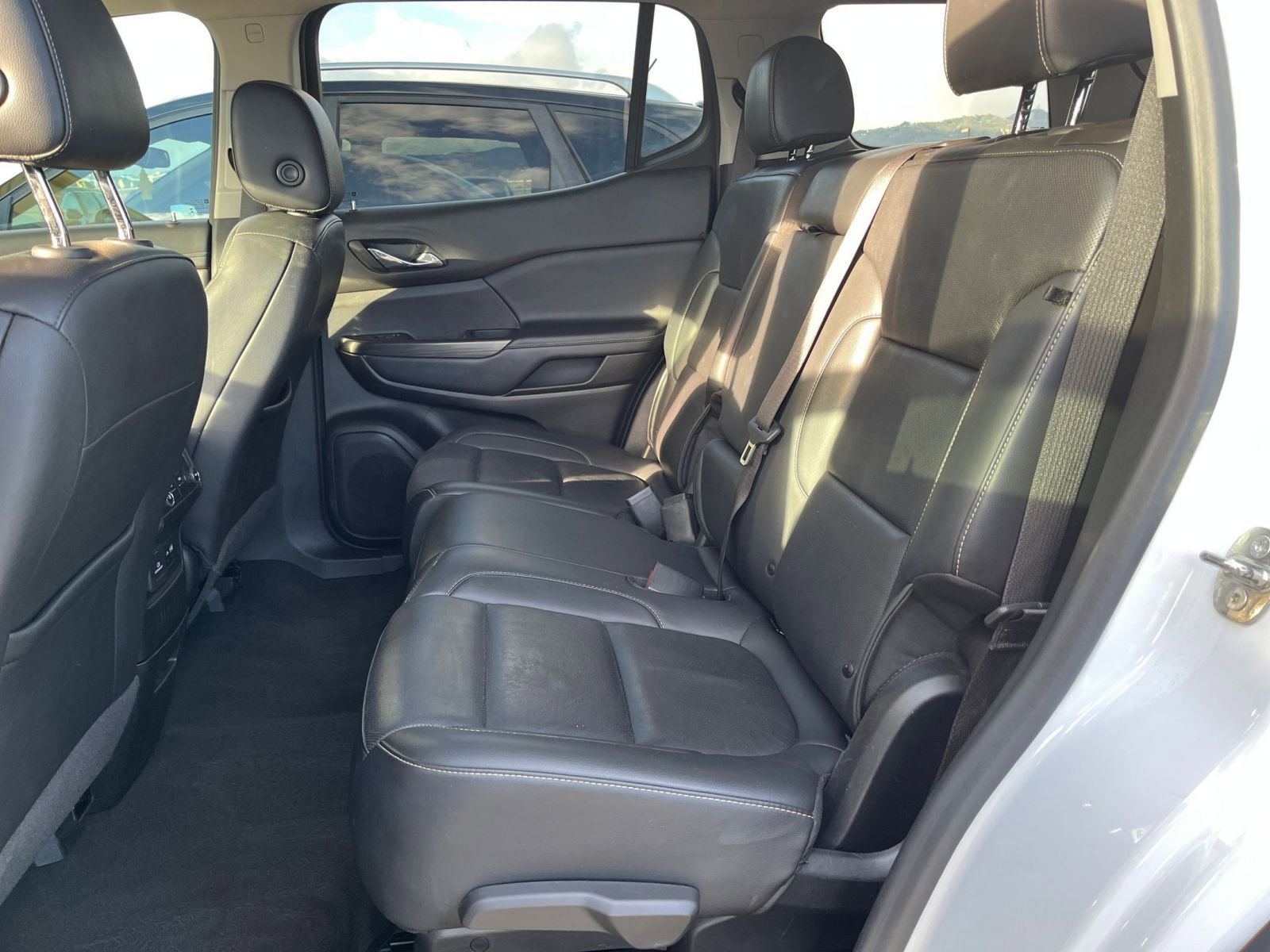 Thumbnail: 2023 GMC Acadia - 29