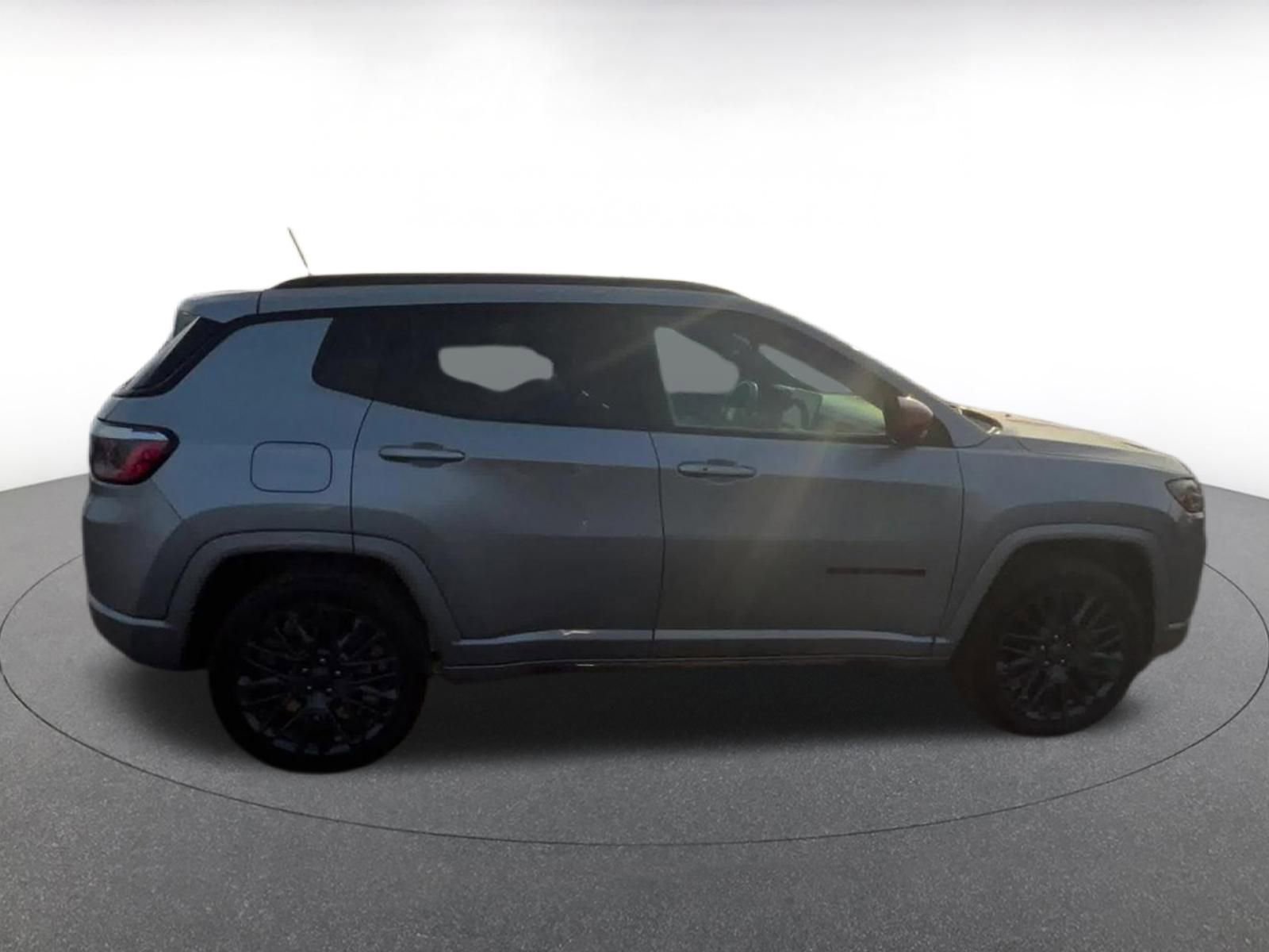 Thumbnail: 2023 Jeep Compass - 16