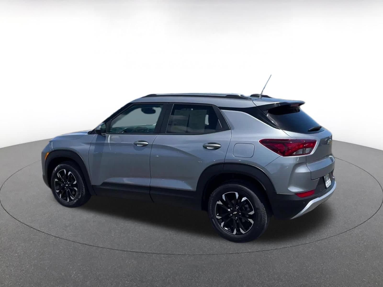 Thumbnail: 2023 Chevrolet TrailBlazer - 9