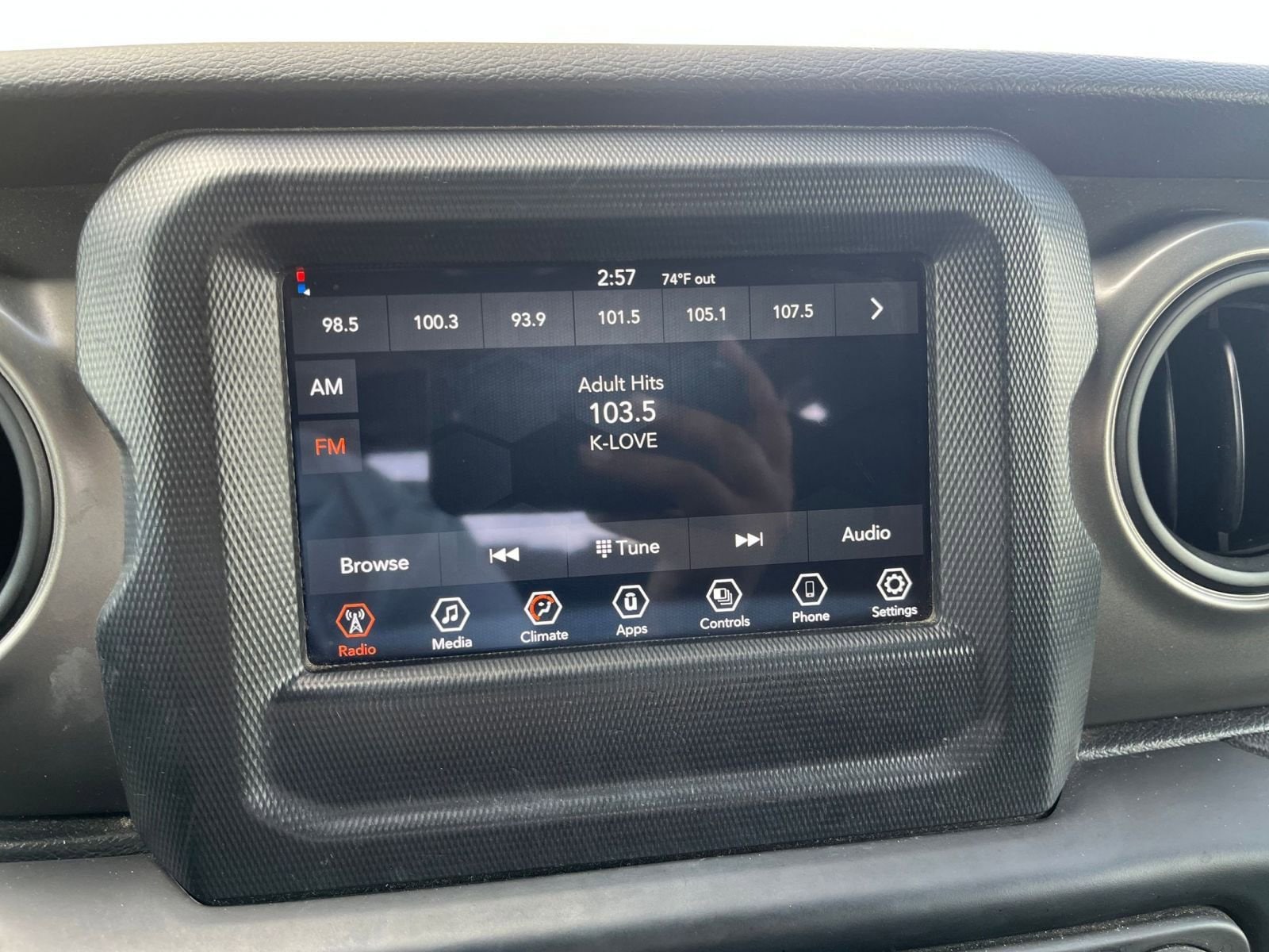 Thumbnail: 2023 Jeep Wrangler - 17