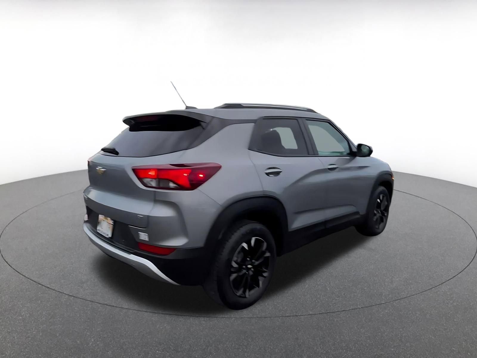 Thumbnail: 2023 Chevrolet TrailBlazer - 15