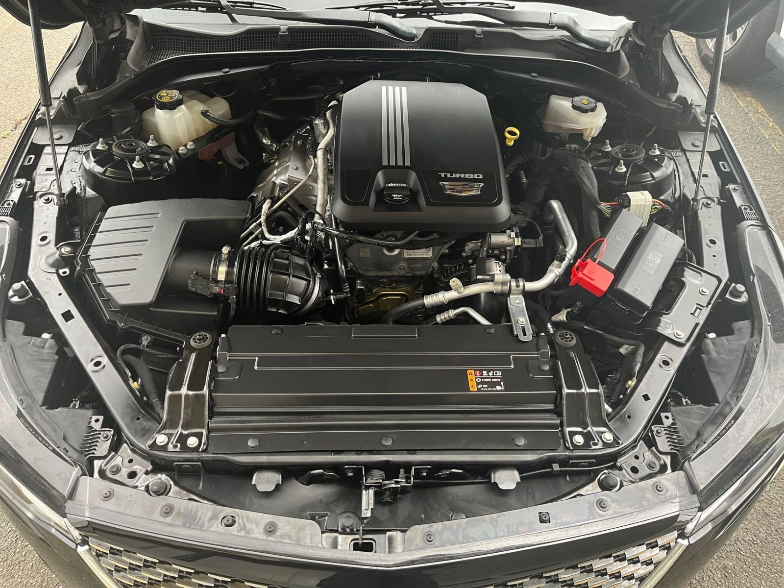 Thumbnail: 2023 Cadillac CT4 - 32