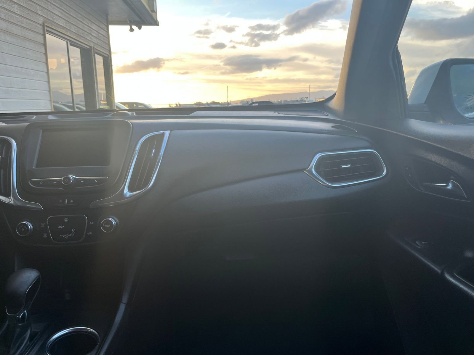 Thumbnail: 2023 Chevrolet Equinox - 34