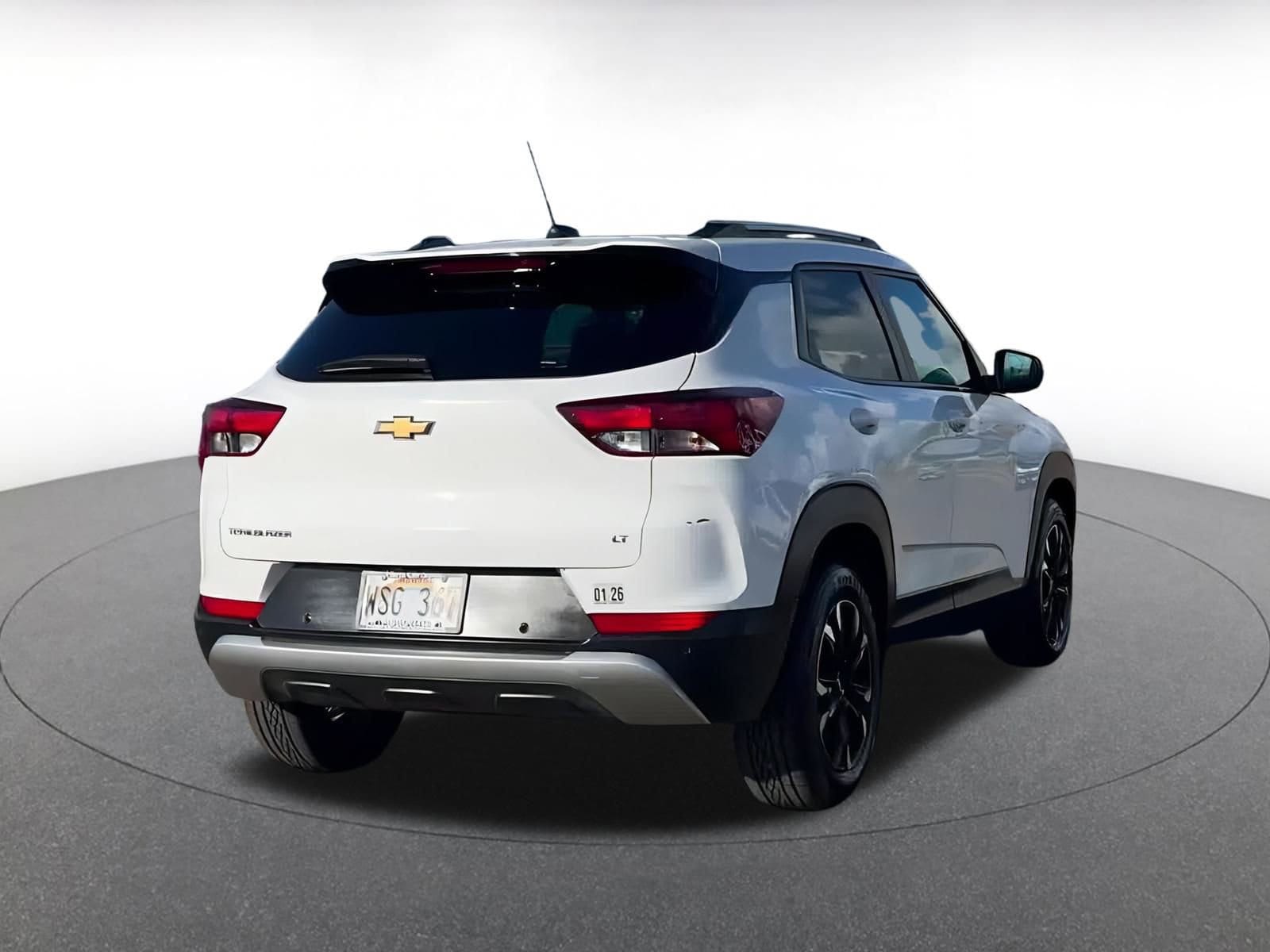 Thumbnail: 2023 Chevrolet TrailBlazer - 14