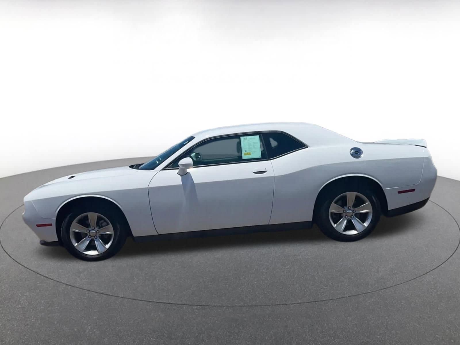 Thumbnail: 2022 Dodge Challenger - 9