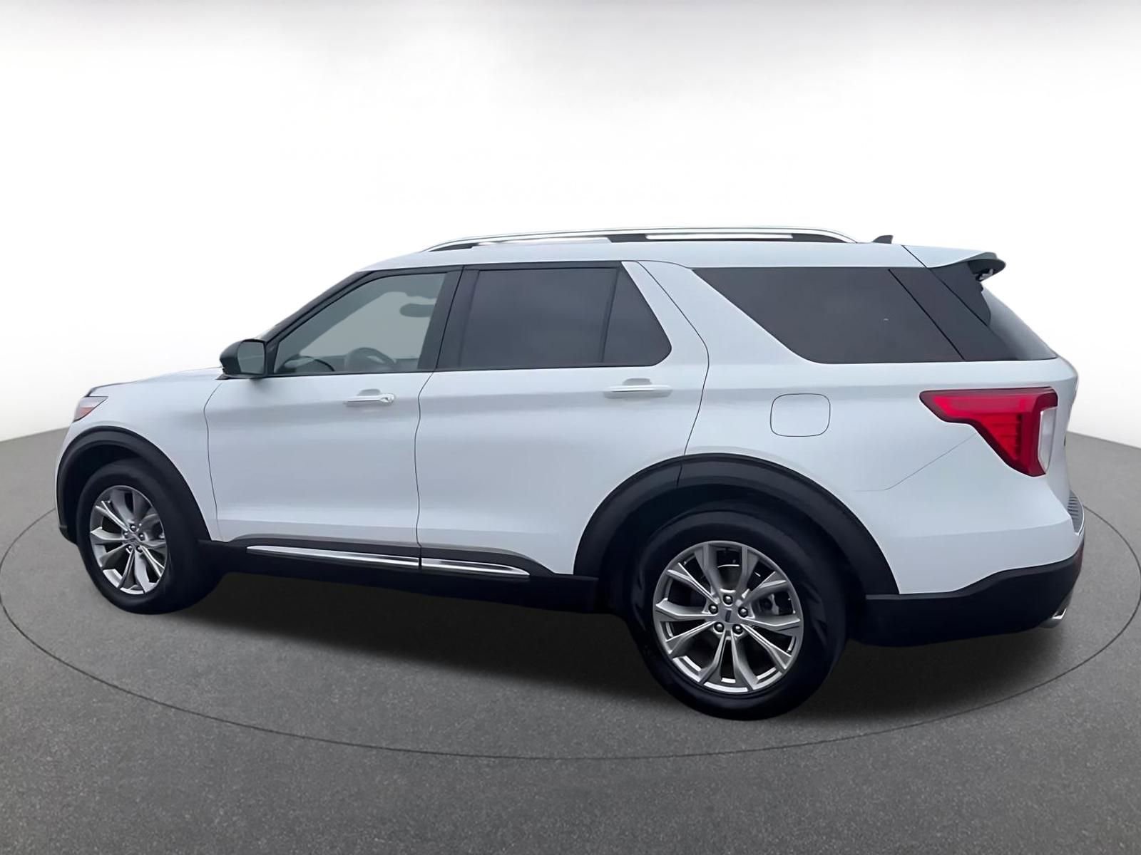 Thumbnail: 2023 Ford Explorer - 10