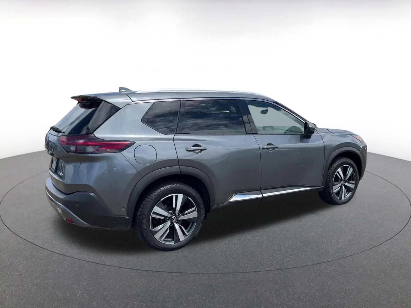 Thumbnail: 2023 Nissan Rogue - 15