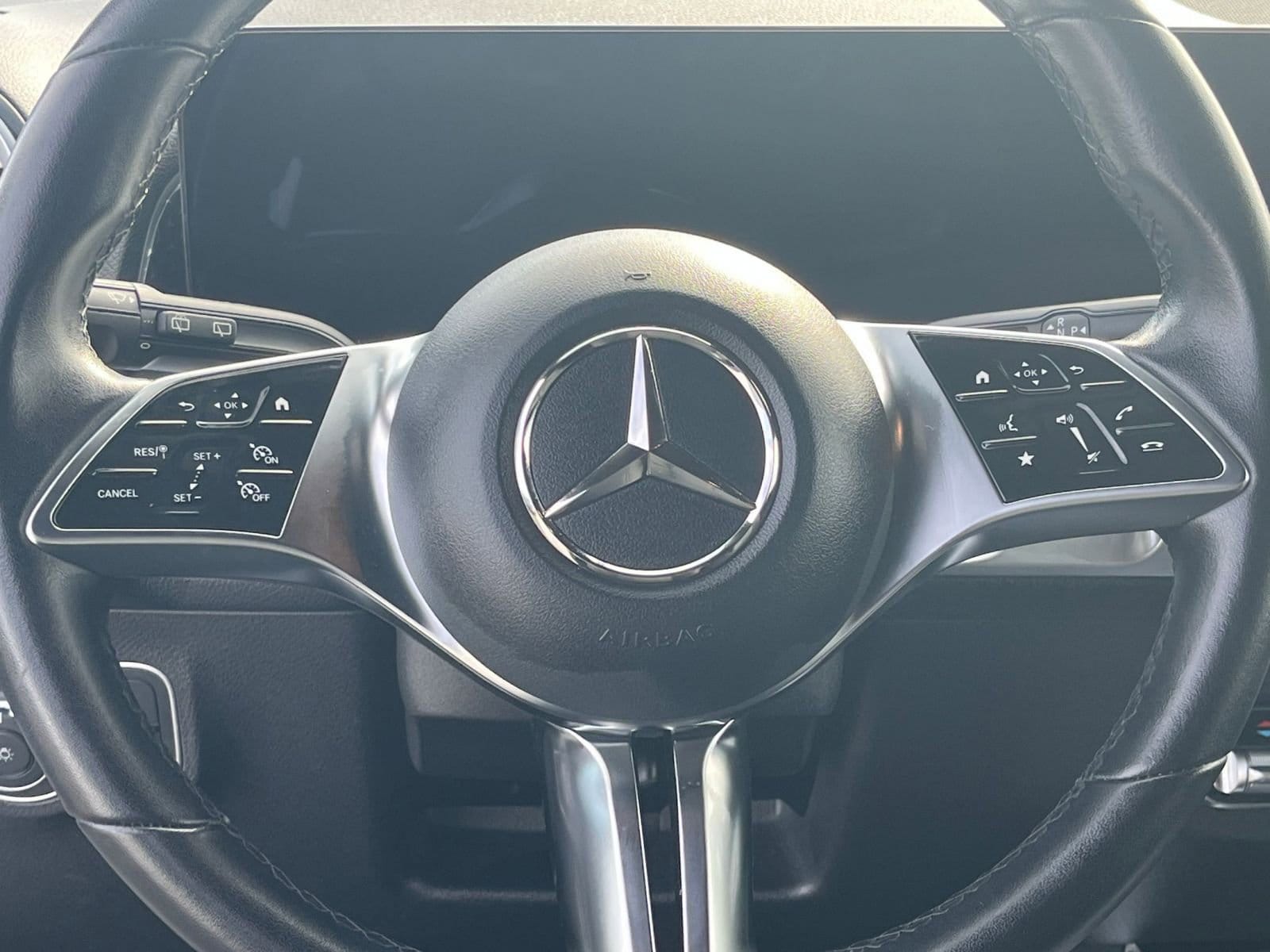 Thumbnail: 2024 Mercedes-Benz EQB - 32