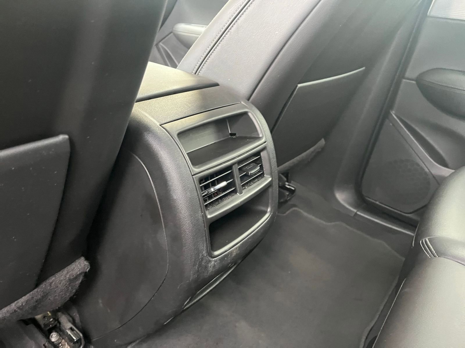 Thumbnail: 2023 Cadillac XT5 - 25