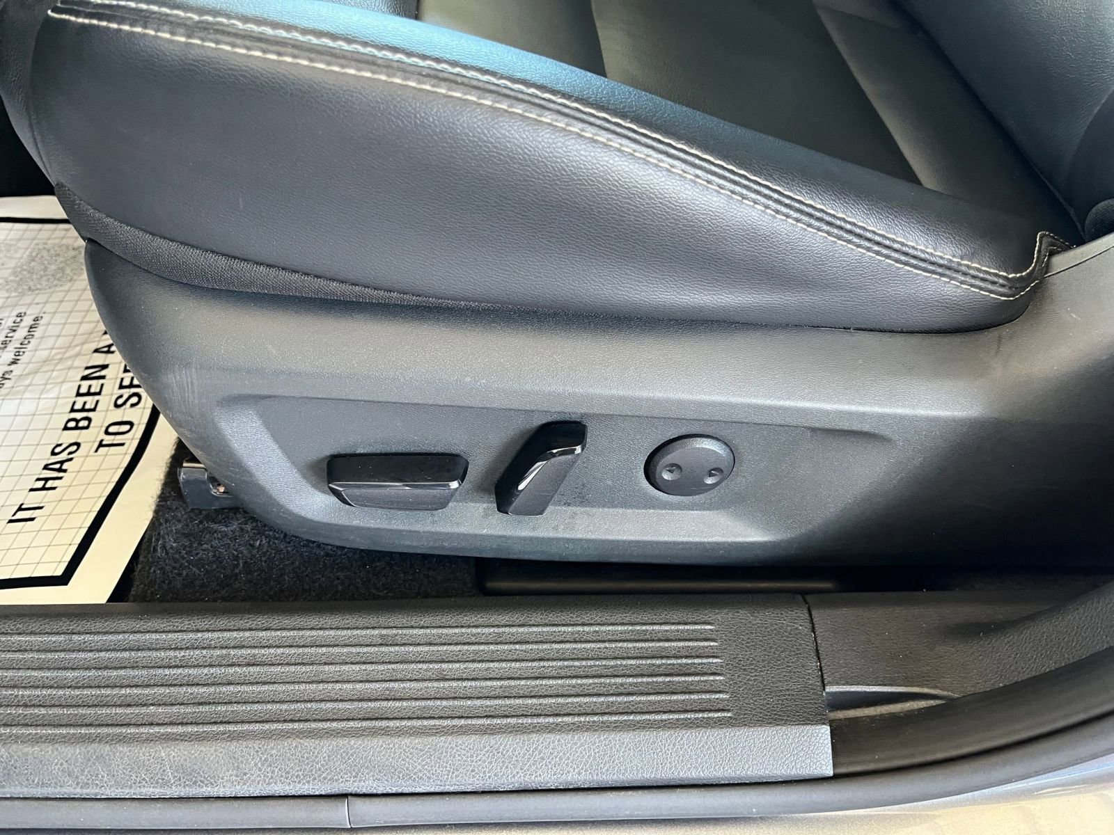 Thumbnail: 2023 Nissan Rogue - 23