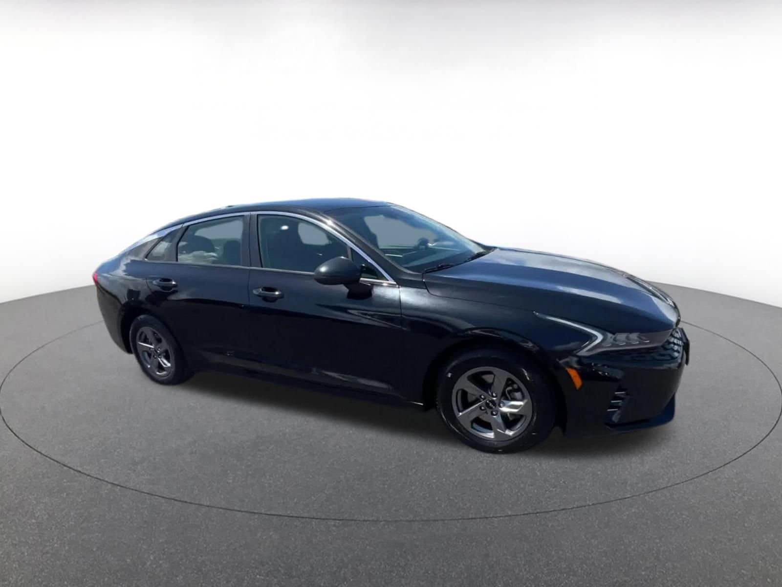 Thumbnail: 2023 Kia K5 - 2