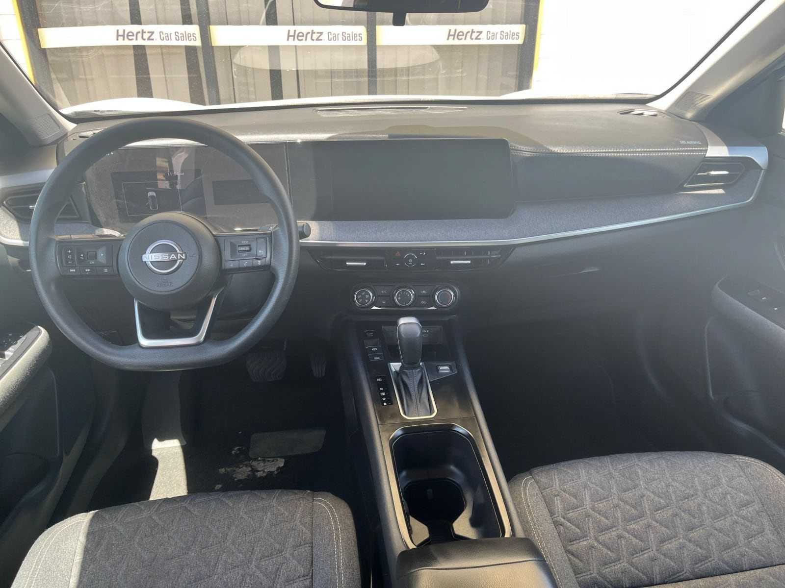 Thumbnail: 2025 Nissan Kicks - 30