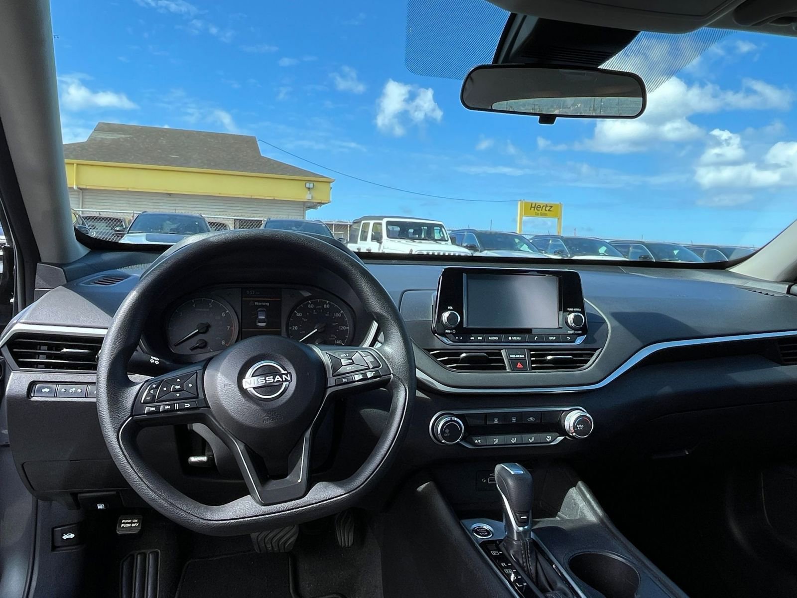 Thumbnail: 2023 Nissan Altima - 32