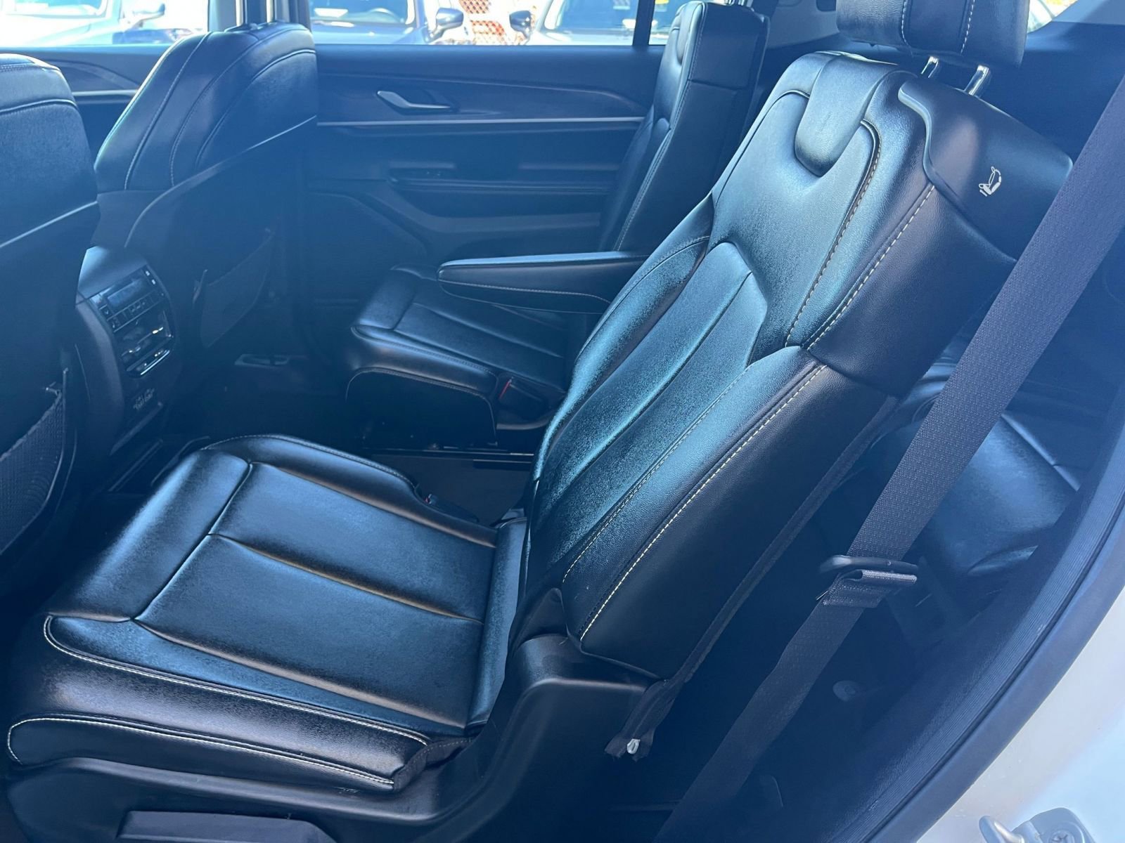 Thumbnail: 2023 Jeep Grand Cherokee - 27