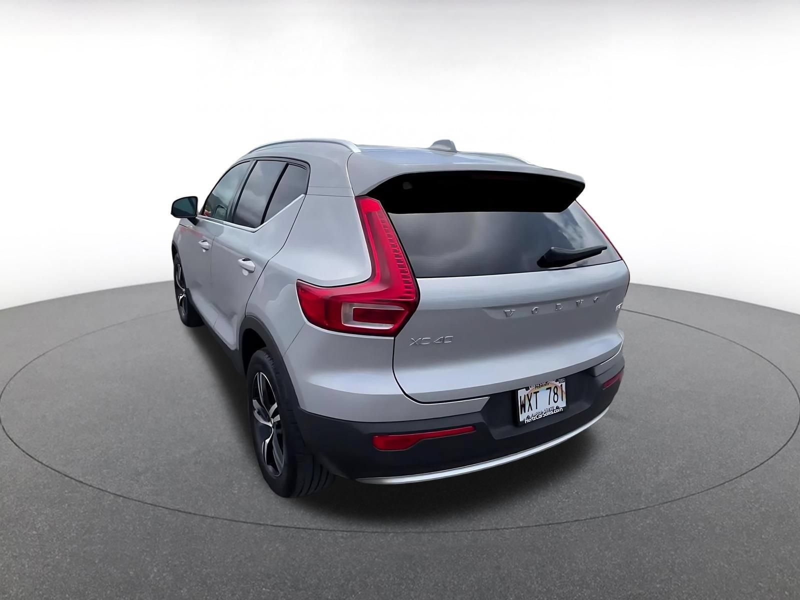 Thumbnail: 2024 Volvo XC40 - 11