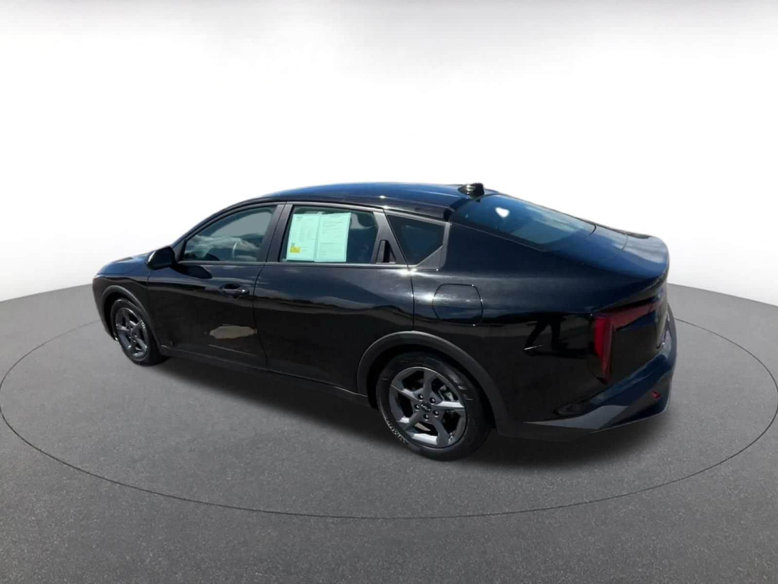 Thumbnail: 2025 Kia K4 - 9