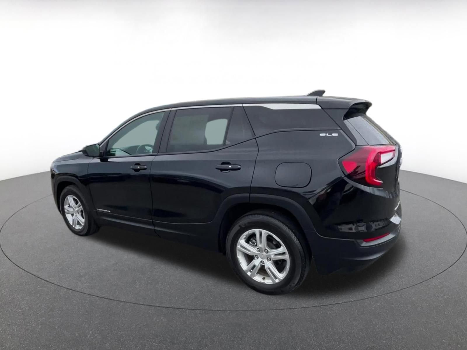 Thumbnail: 2024 GMC Terrain - 10