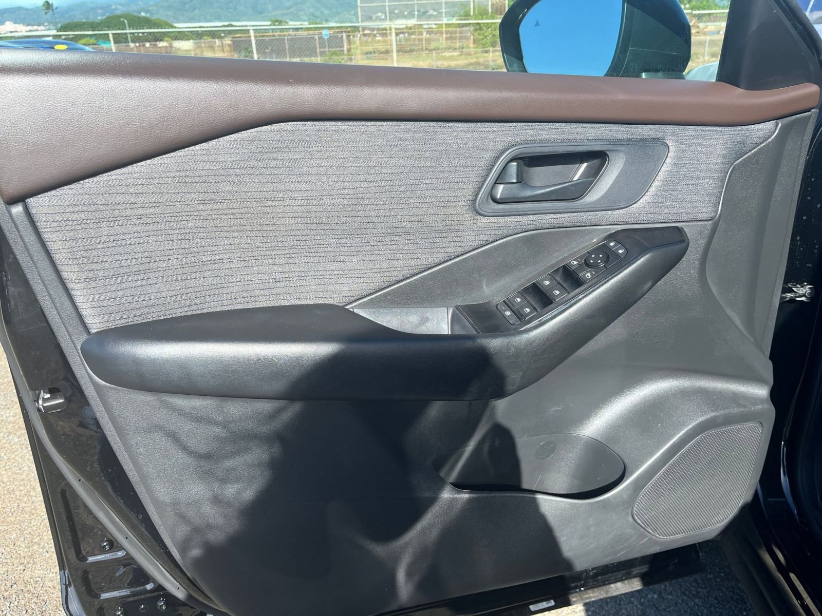 Thumbnail: 2023 Nissan Rogue - 24