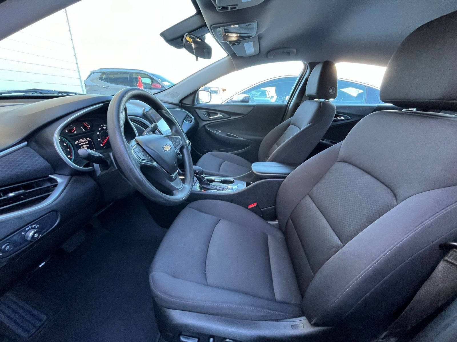 Thumbnail: 2024 Chevrolet Malibu - 27