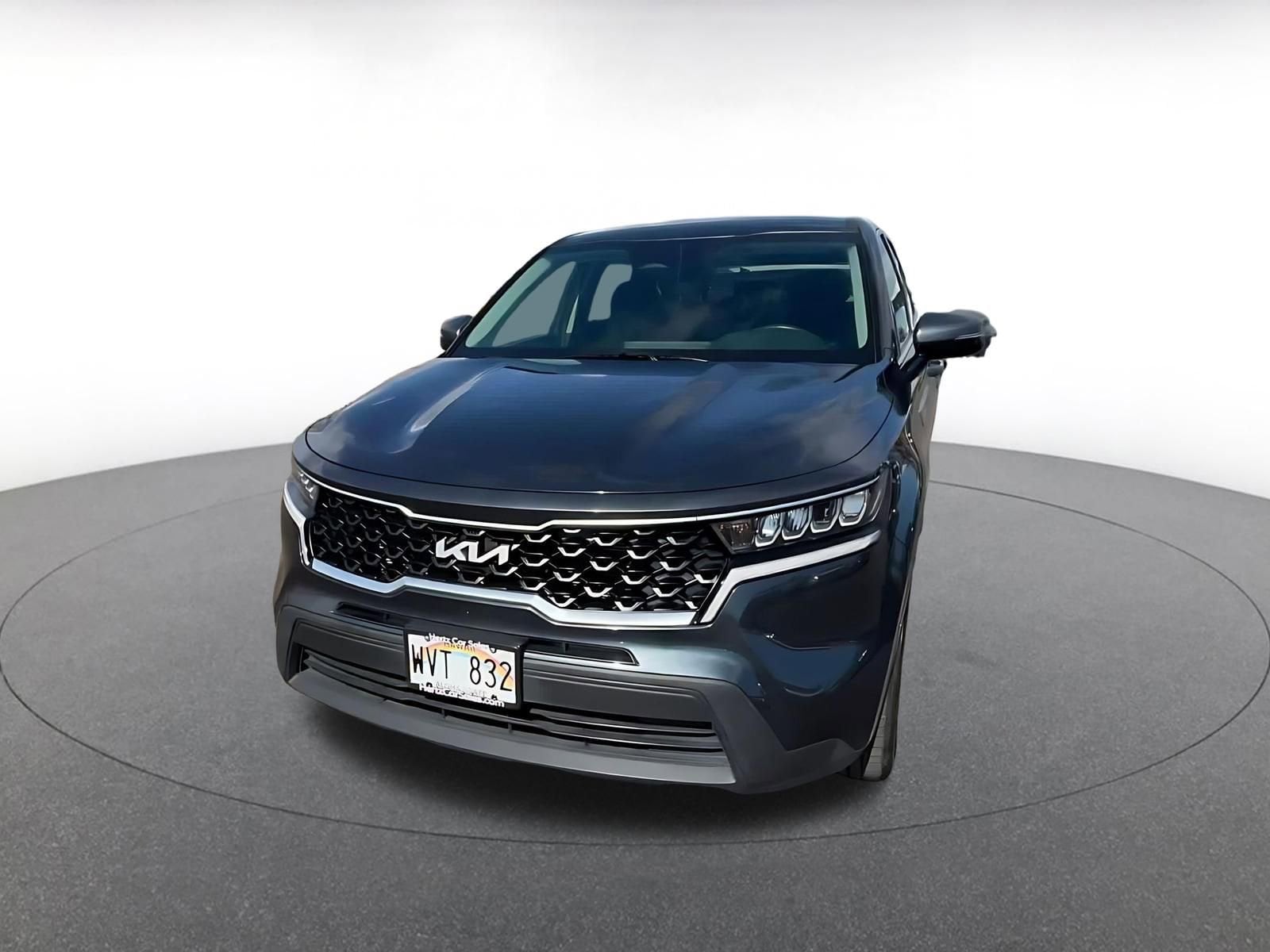 Thumbnail: 2023 Kia Sorento - 7