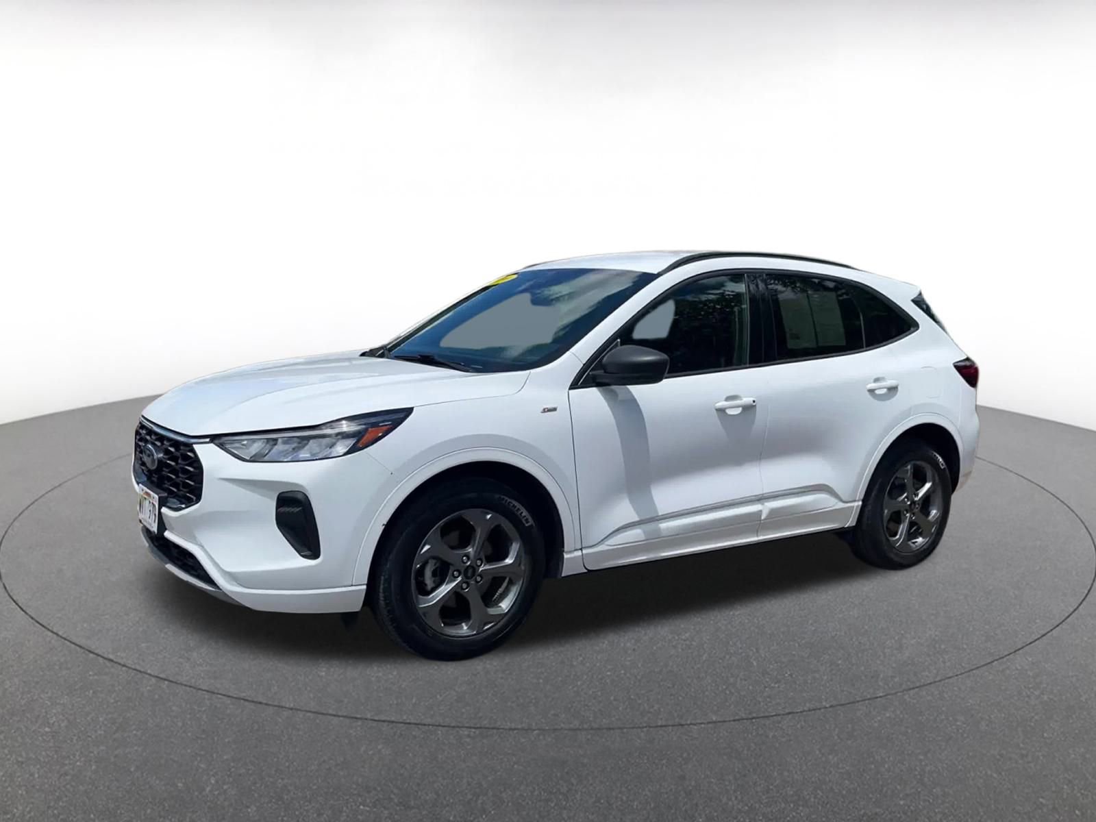 Thumbnail: 2023 Ford Escape - 8