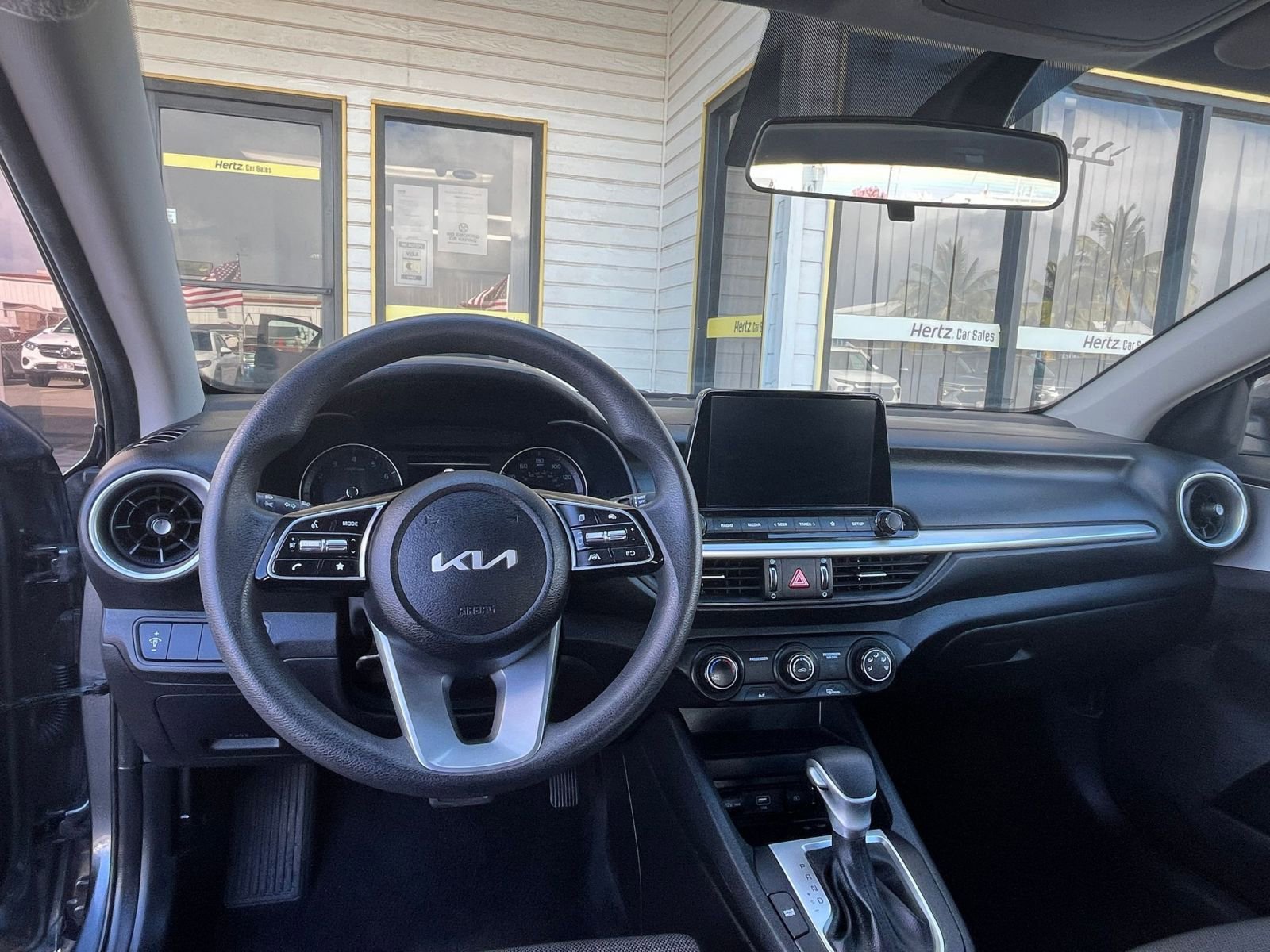 Thumbnail: 2024 Kia Forte - 32