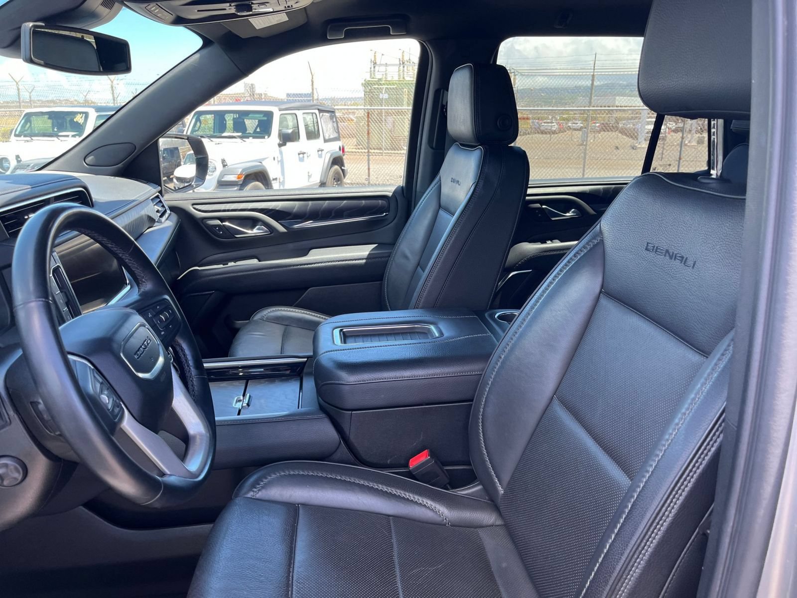 Thumbnail: 2023 GMC Yukon - 29