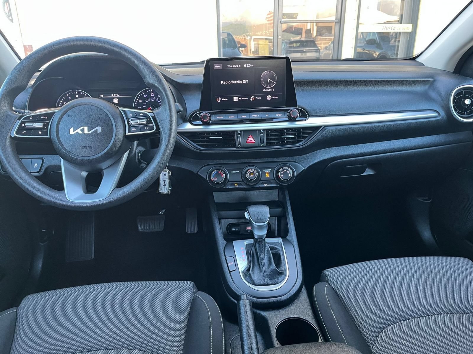 Thumbnail: 2024 Kia Forte - 31