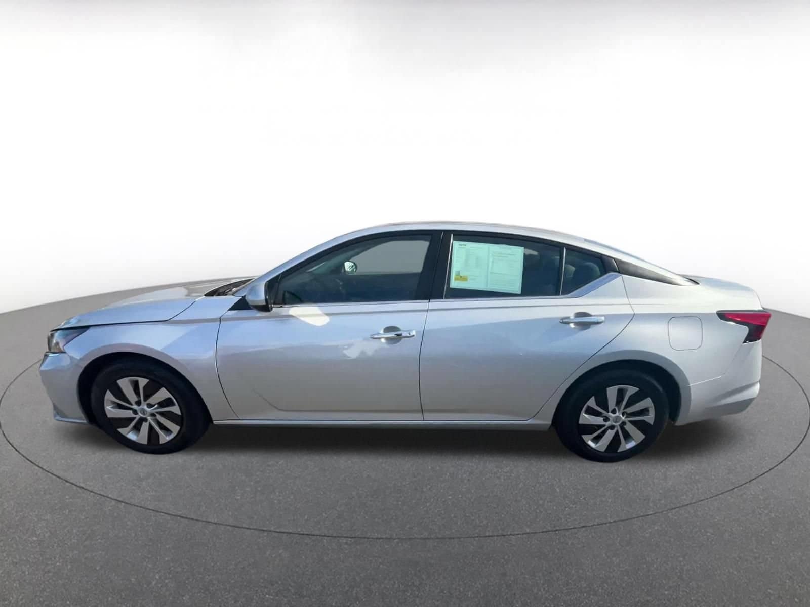 Thumbnail: 2023 Nissan Altima - 7