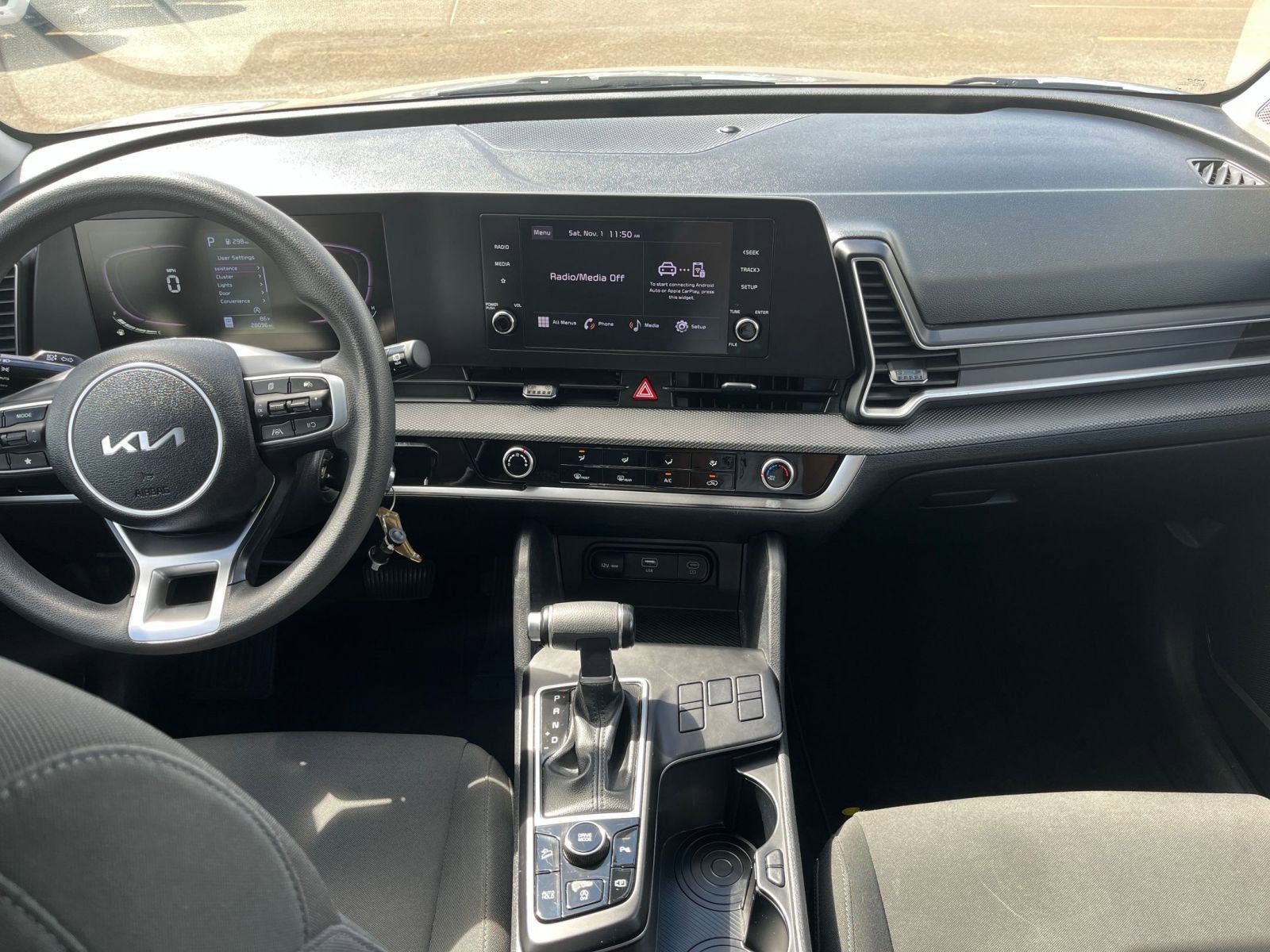 Thumbnail: 2023 Kia Sportage - 32