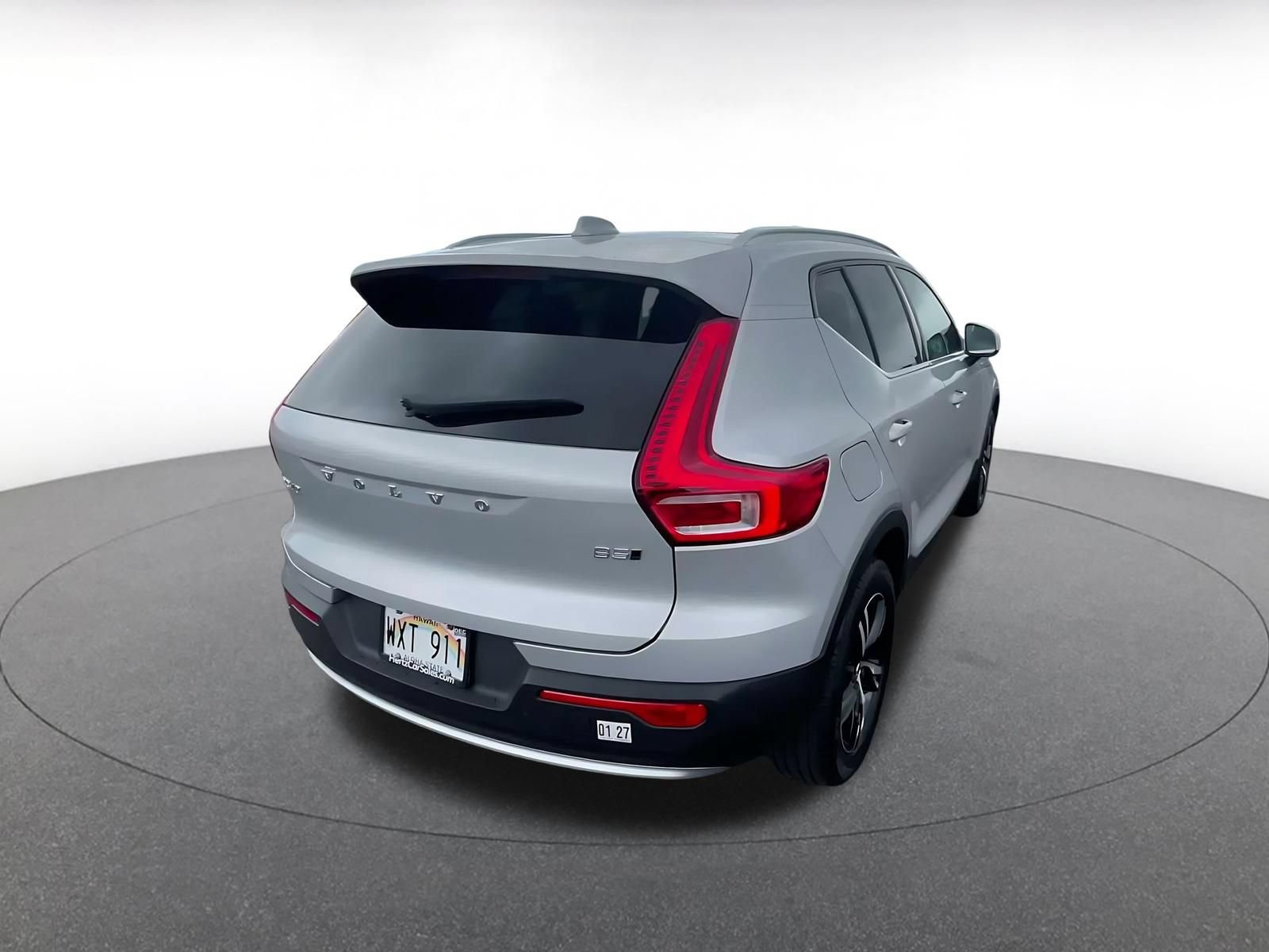 Thumbnail: 2024 Volvo XC40 - 15