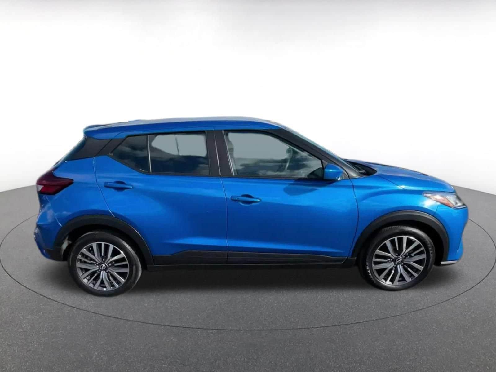 Thumbnail: 2024 Nissan Kicks - 15