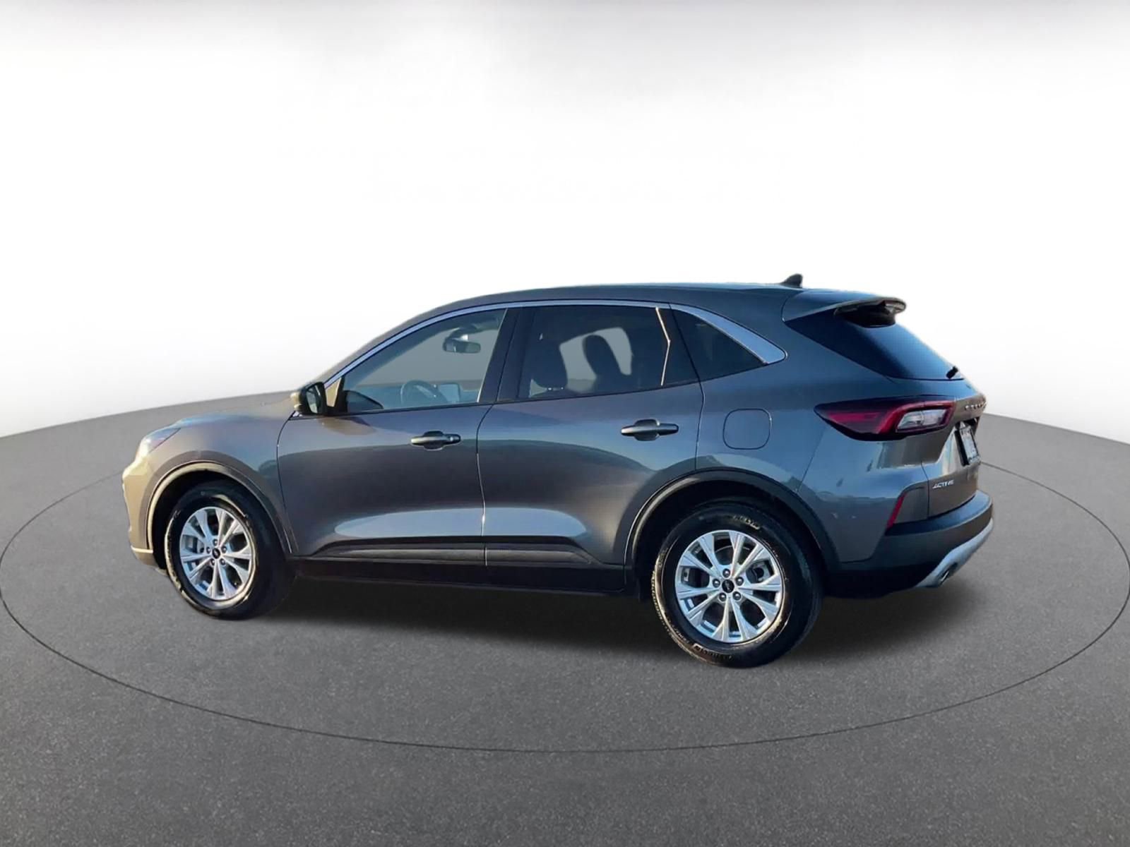 Thumbnail: 2023 Ford Escape - 9