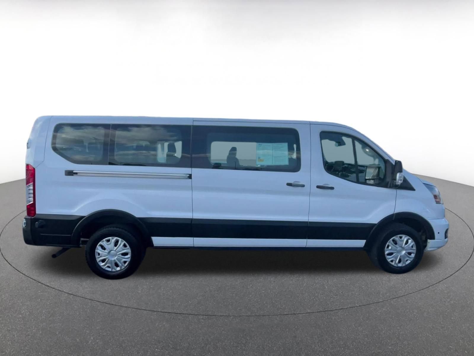 Thumbnail: 2024 Ford Econoline - 16