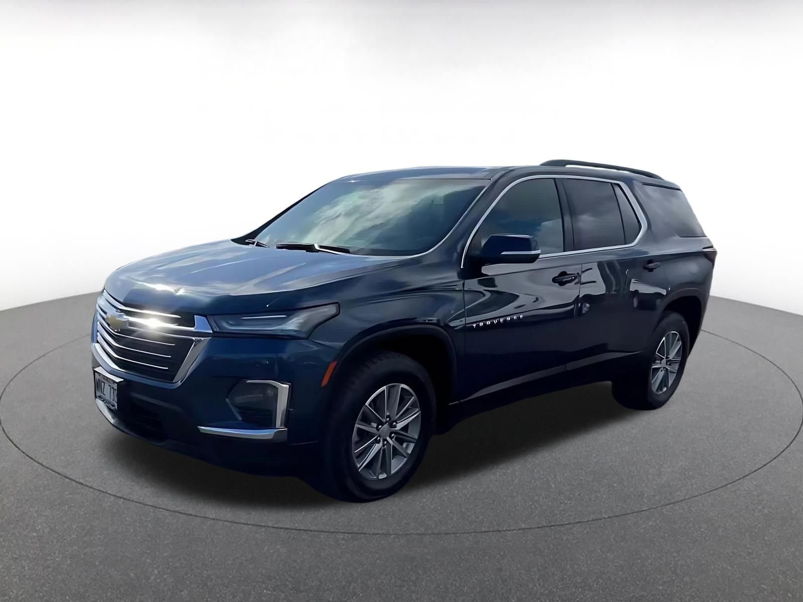 Thumbnail: 2023 Chevrolet Traverse - 8