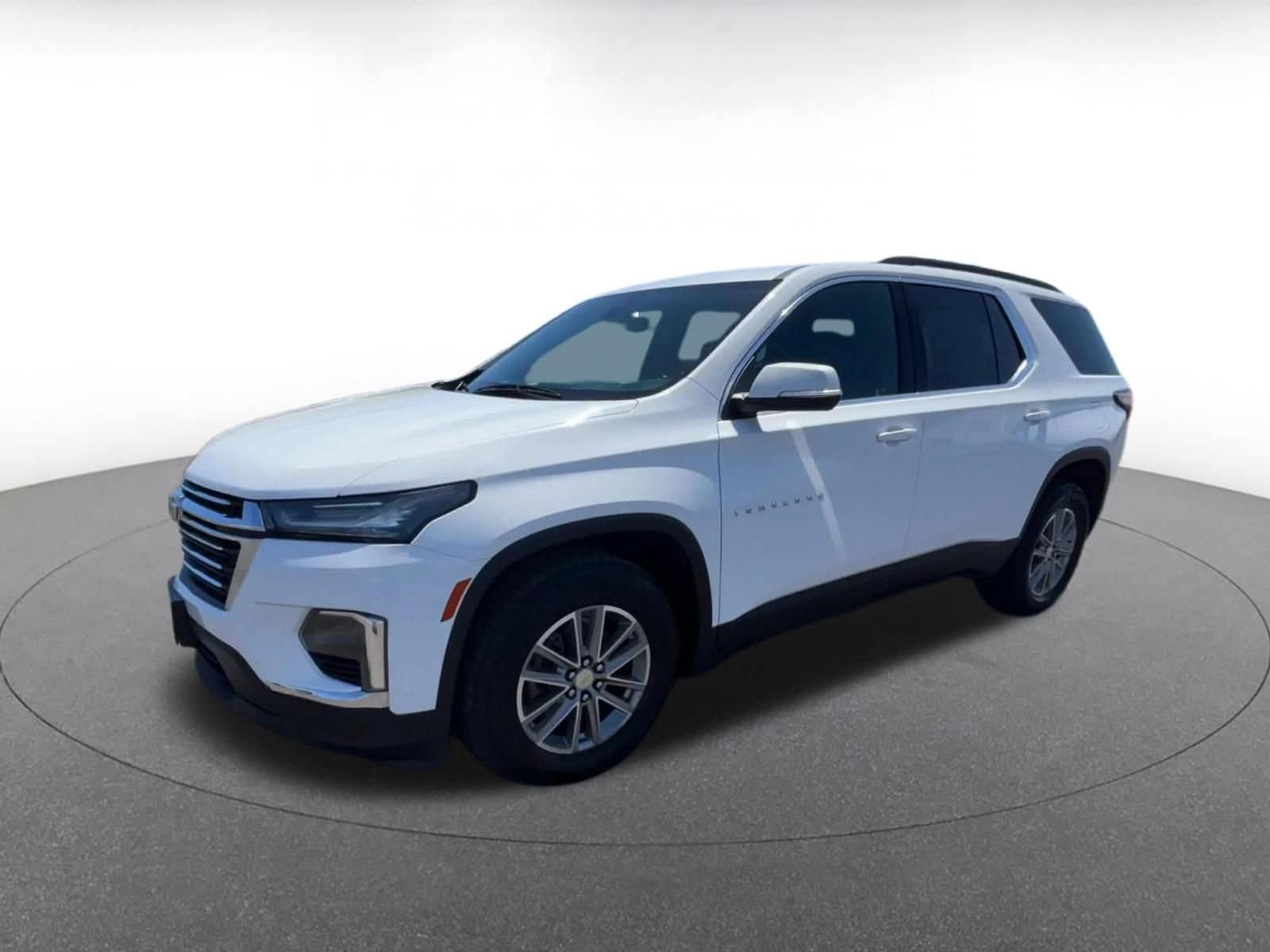 Thumbnail: 2023 Chevrolet Traverse - 8