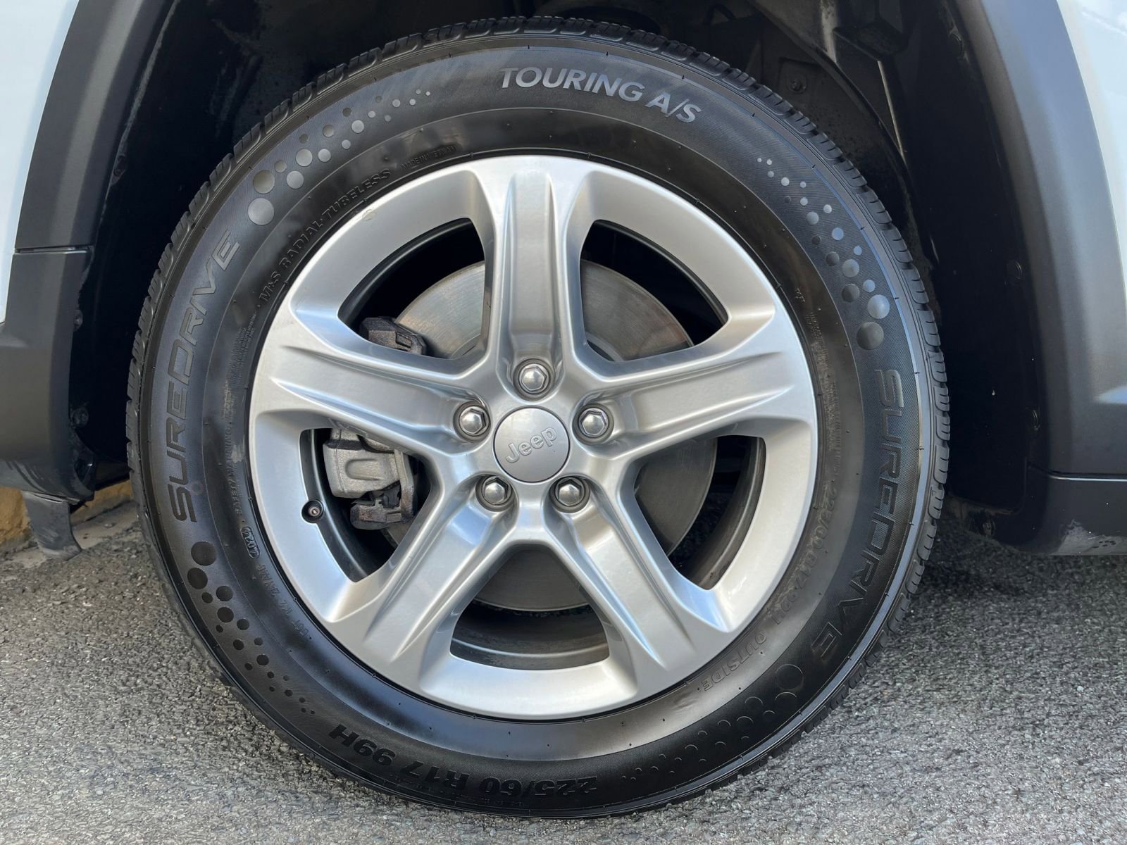 Thumbnail: 2023 Jeep Compass - 29