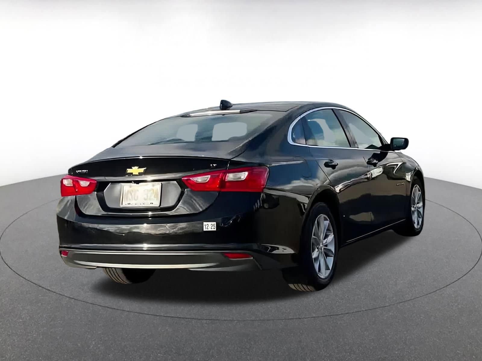 Thumbnail: 2023 Chevrolet Malibu - 14