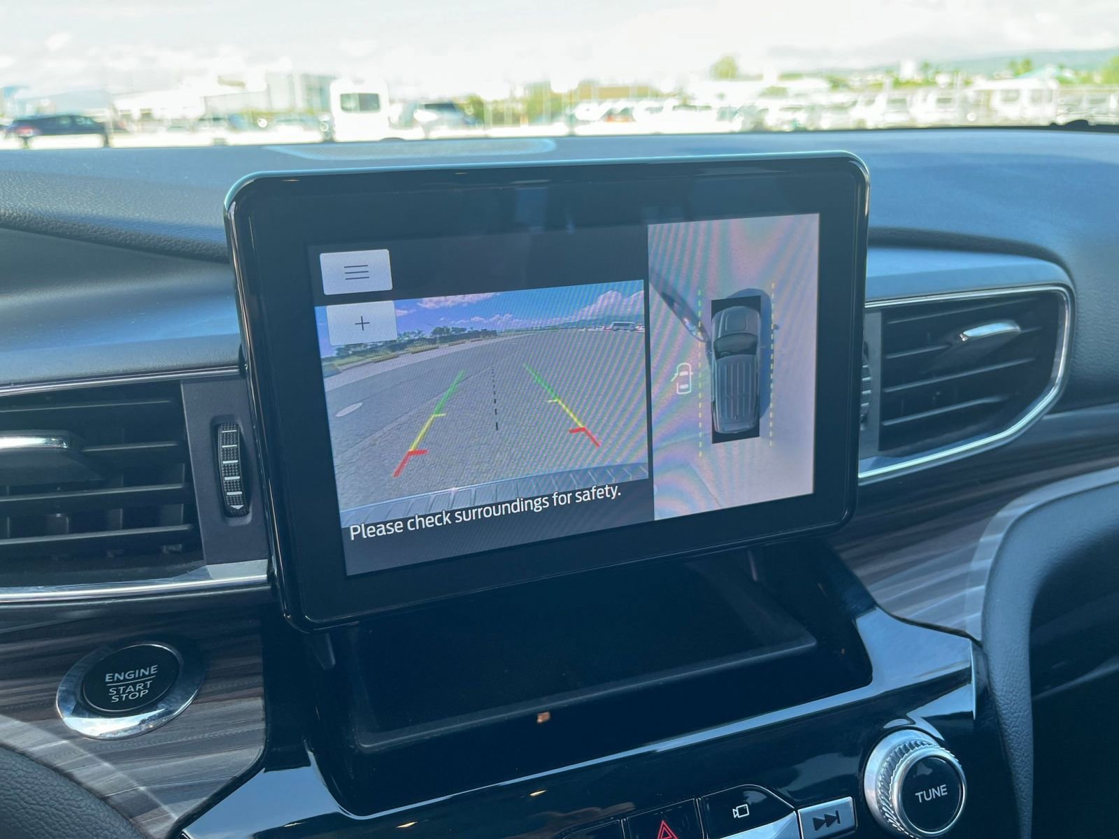 Thumbnail: 2023 Ford Explorer - 27