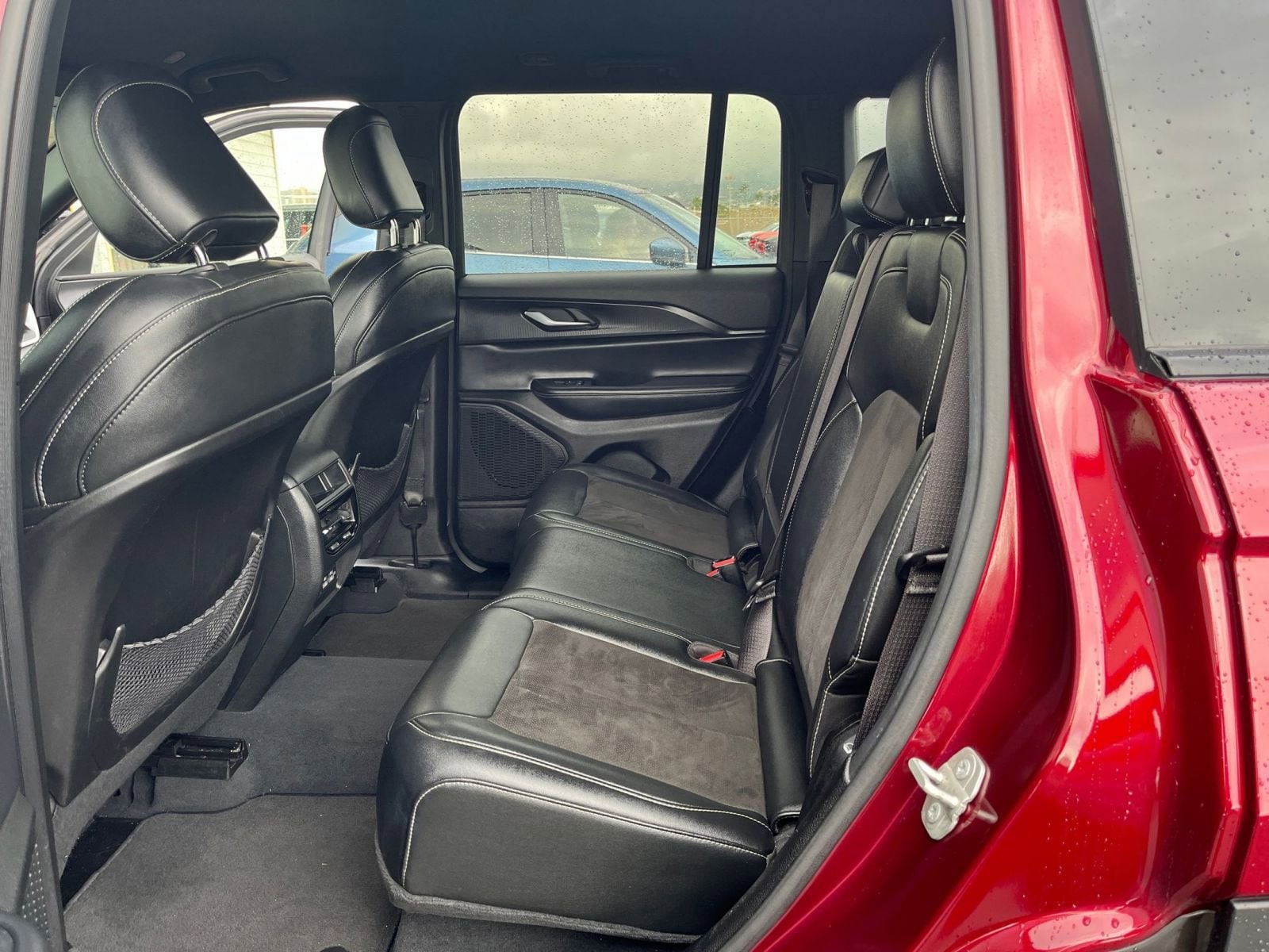 Thumbnail: 2023 Jeep Grand Cherokee - 25