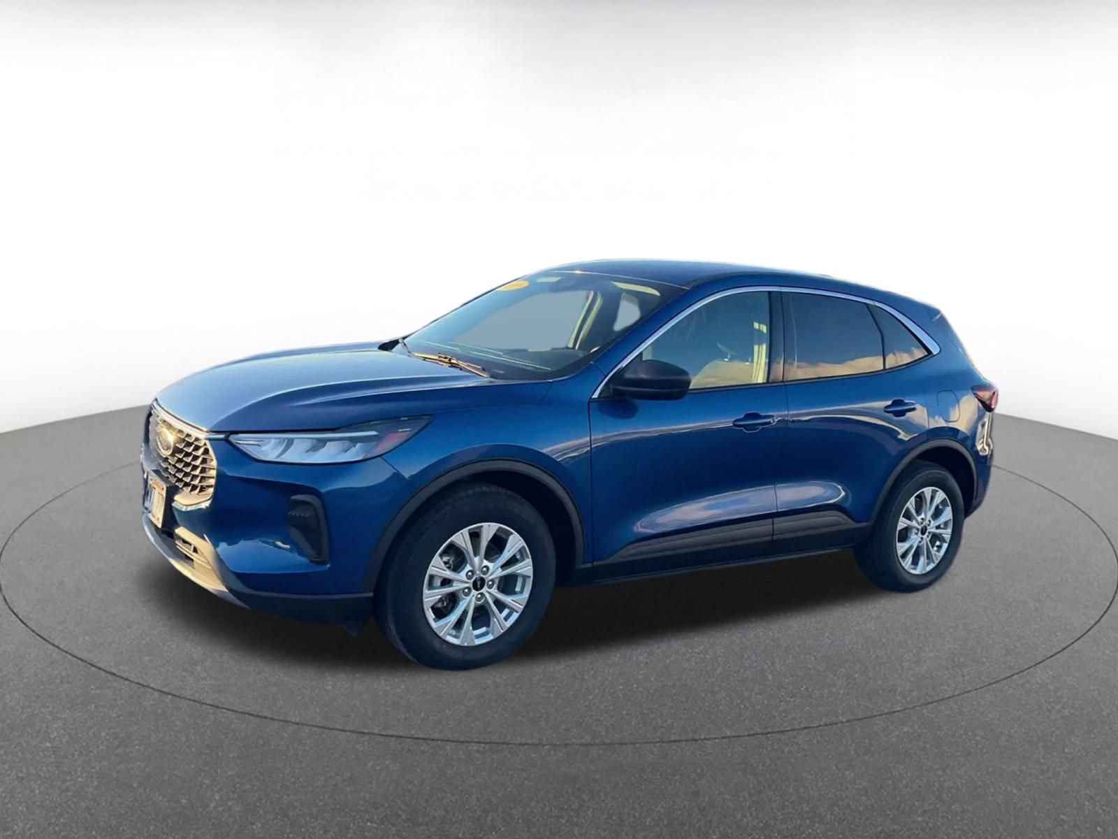 Thumbnail: 2023 Ford Escape - 8