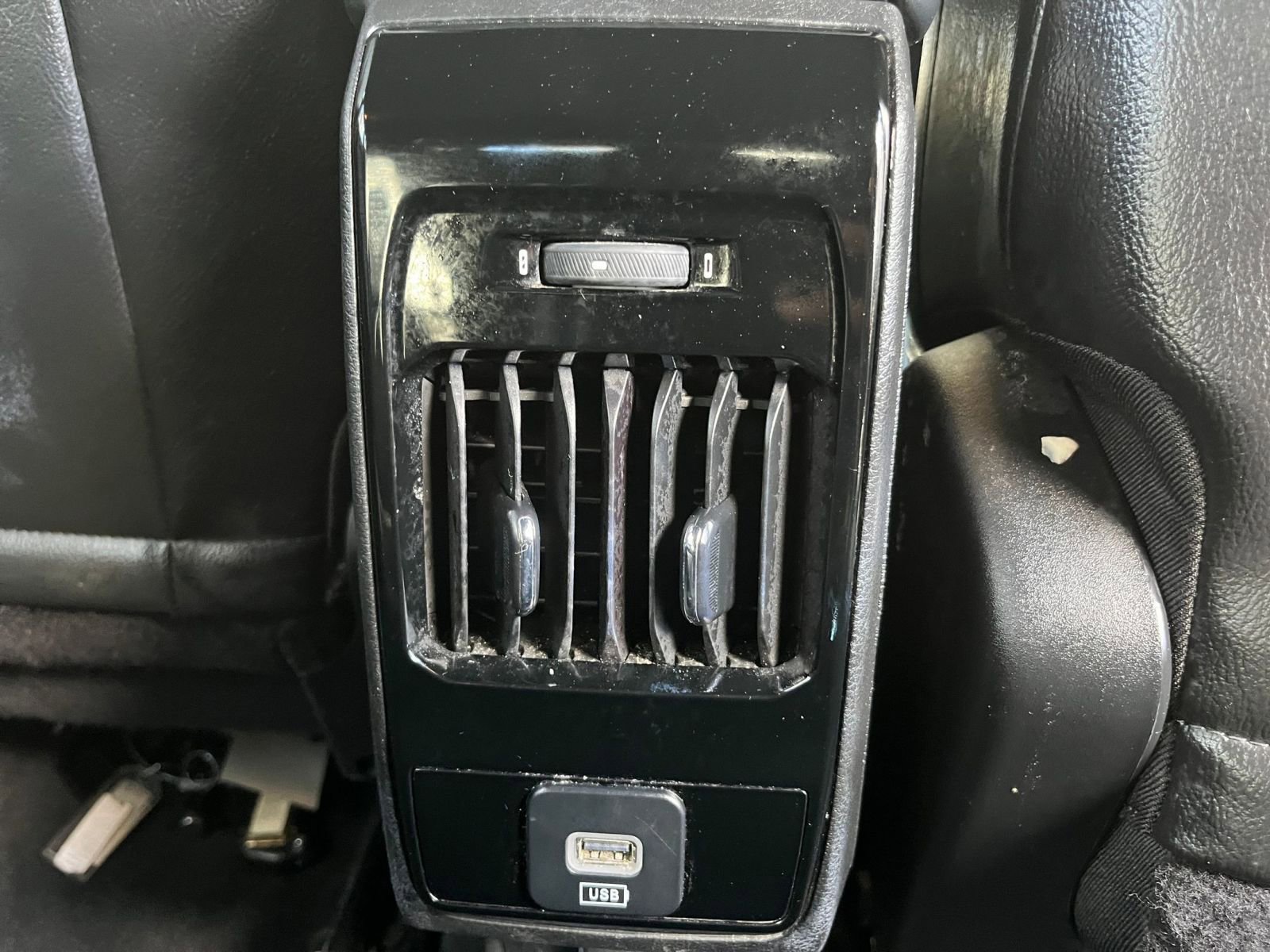 Thumbnail: 2023 Jeep Compass - 23