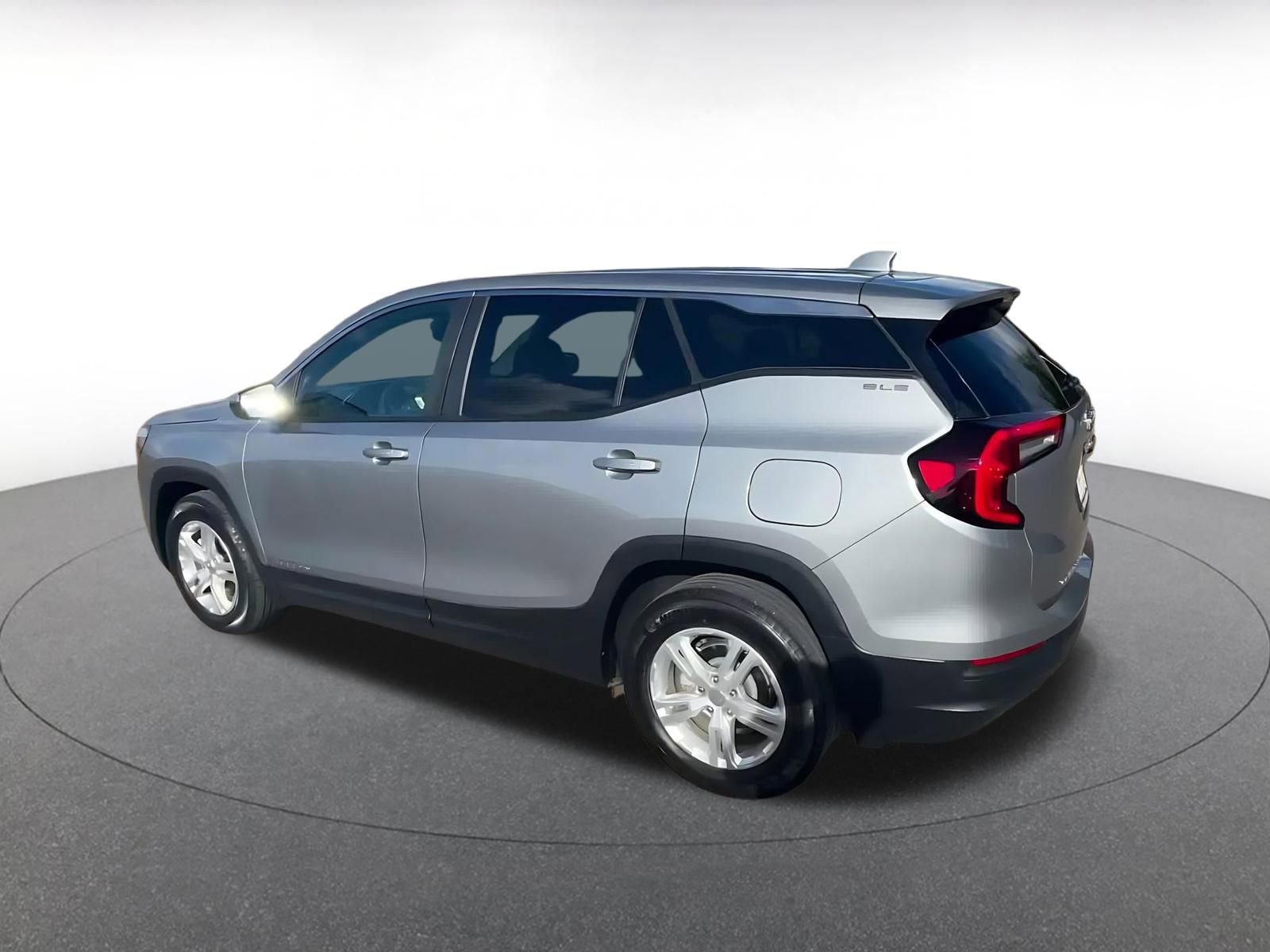 Thumbnail: 2024 GMC Terrain - 10