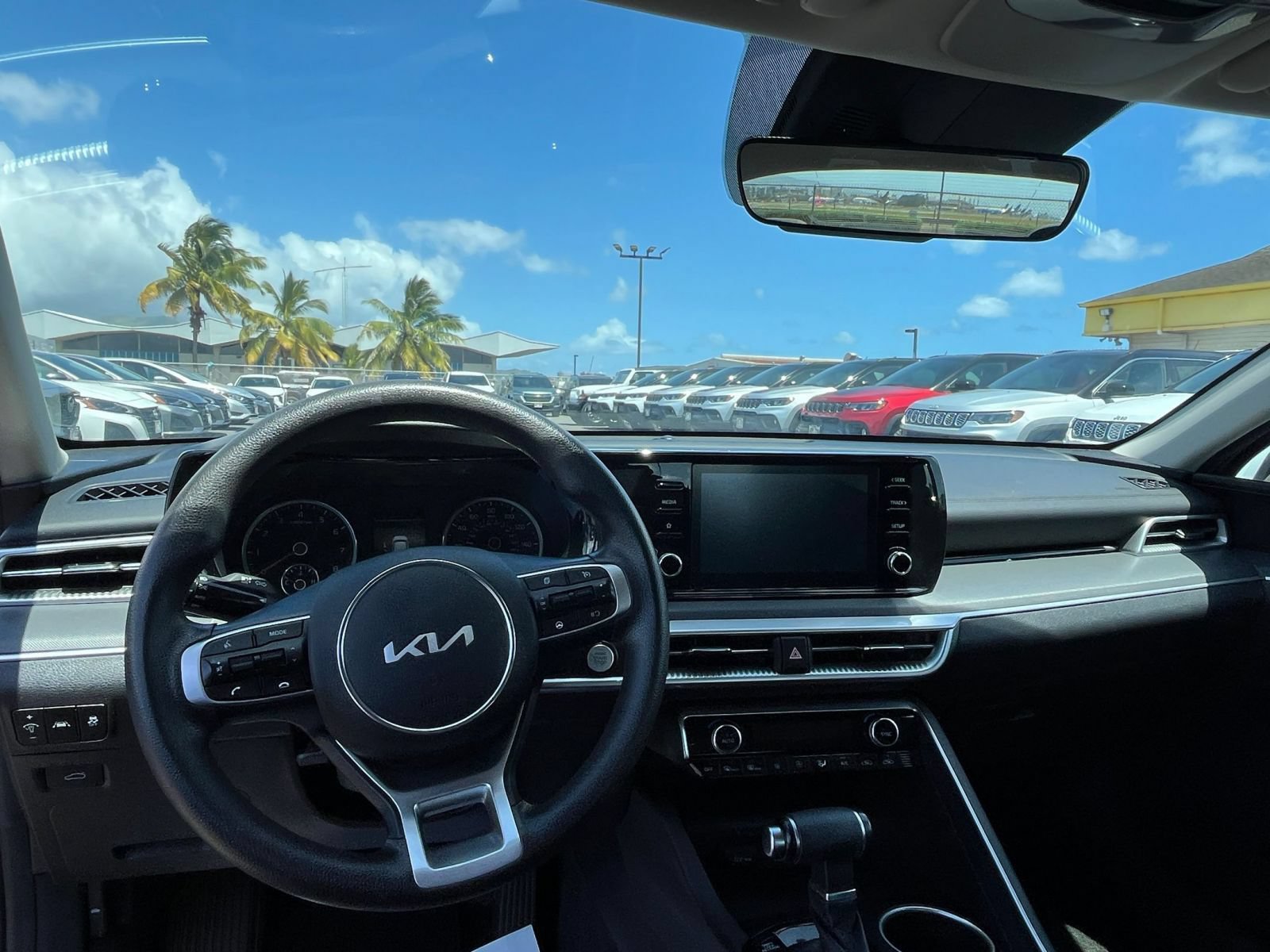 Thumbnail: 2023 Kia K5 - 27