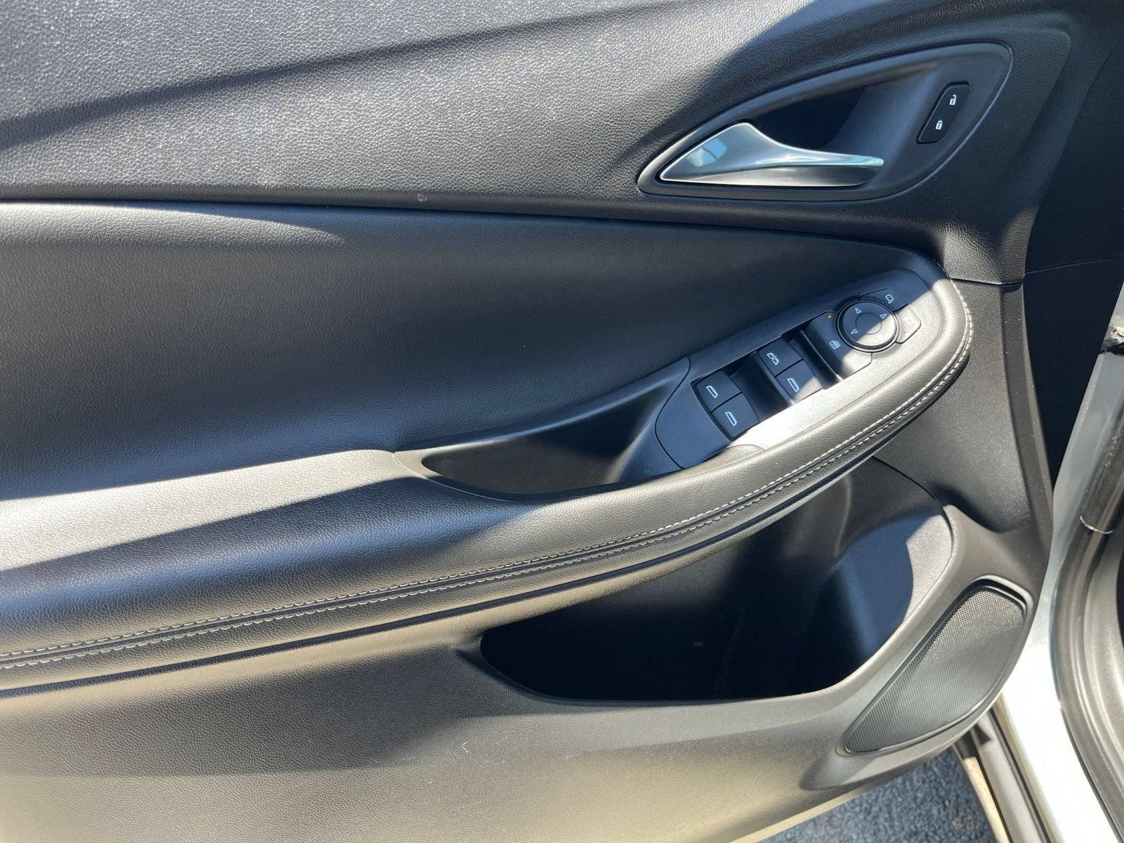 Thumbnail: 2025 Buick Encore GX - 18