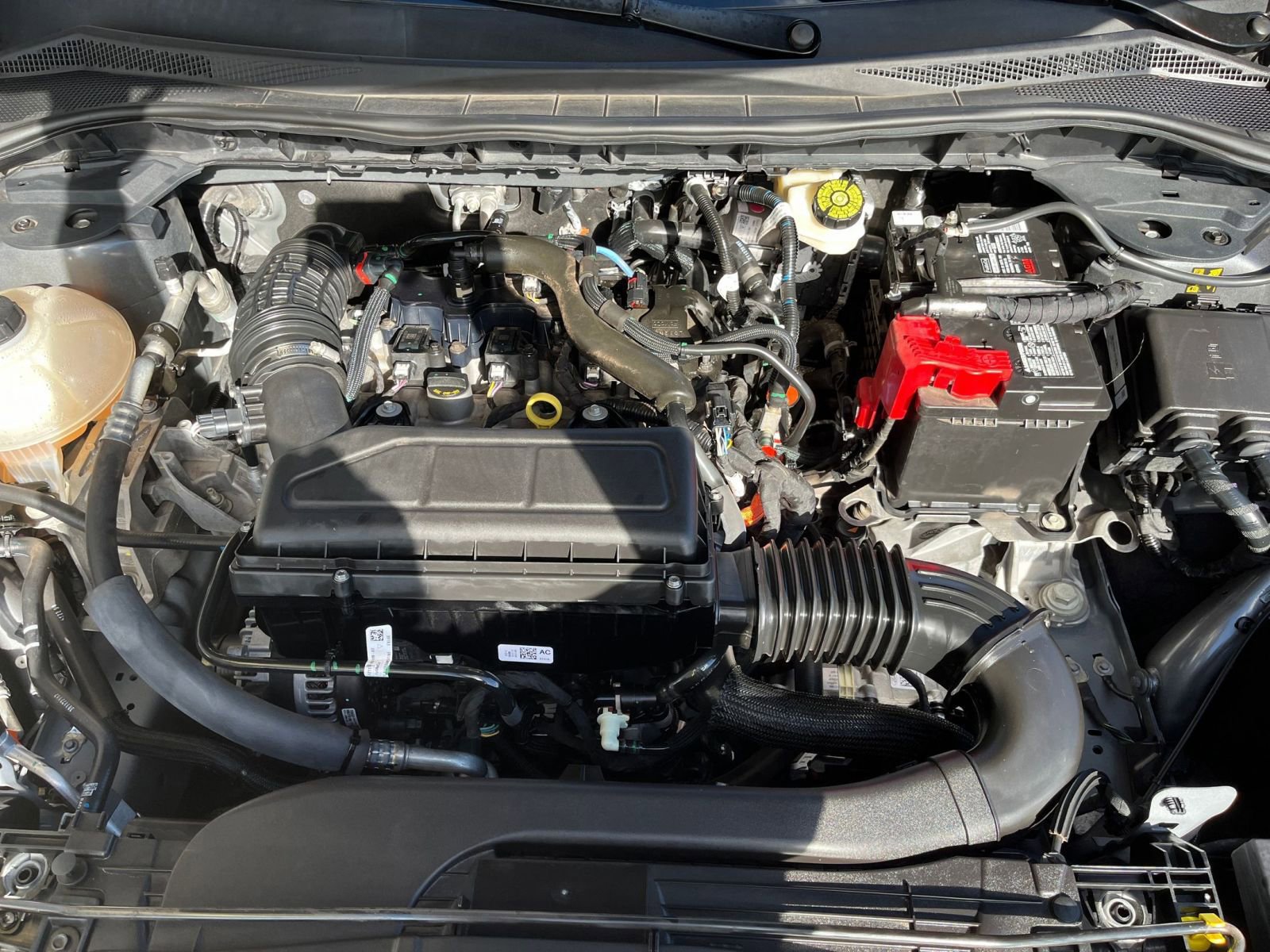 Thumbnail: 2023 Ford Escape - 32