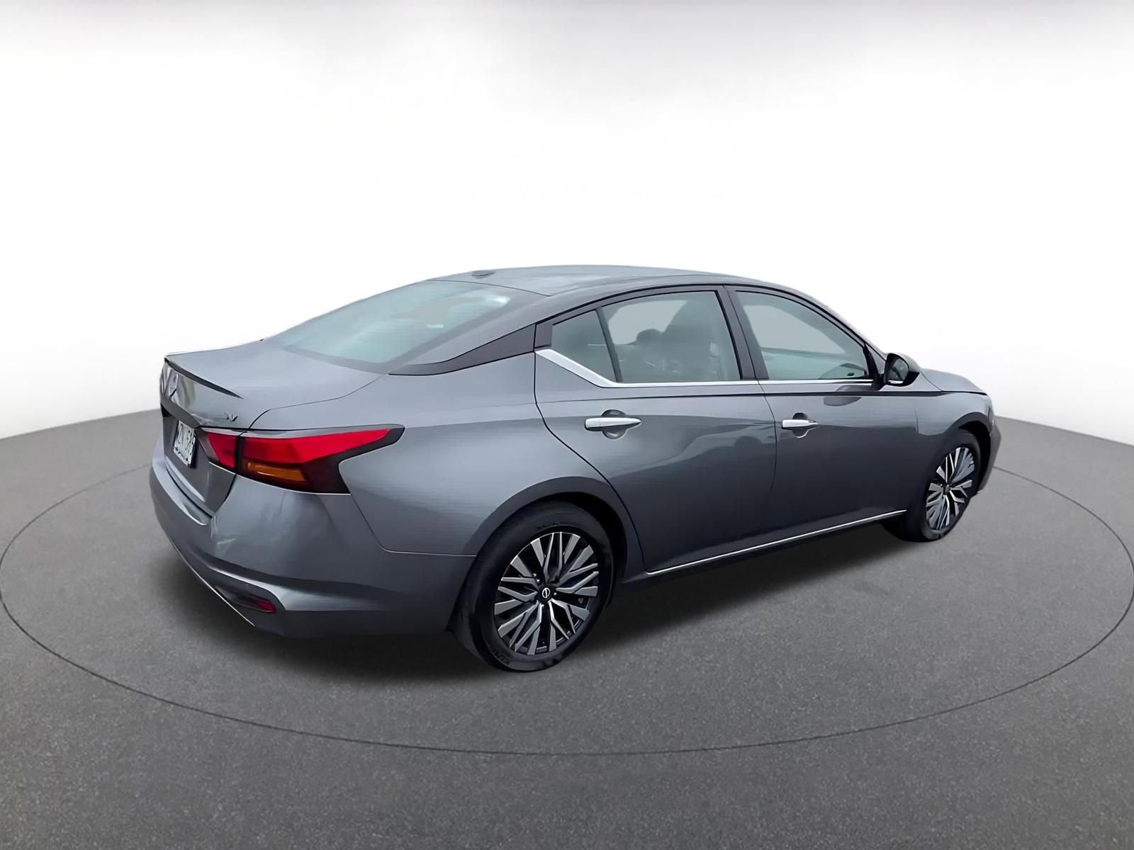 Thumbnail: 2024 Nissan Altima - 14