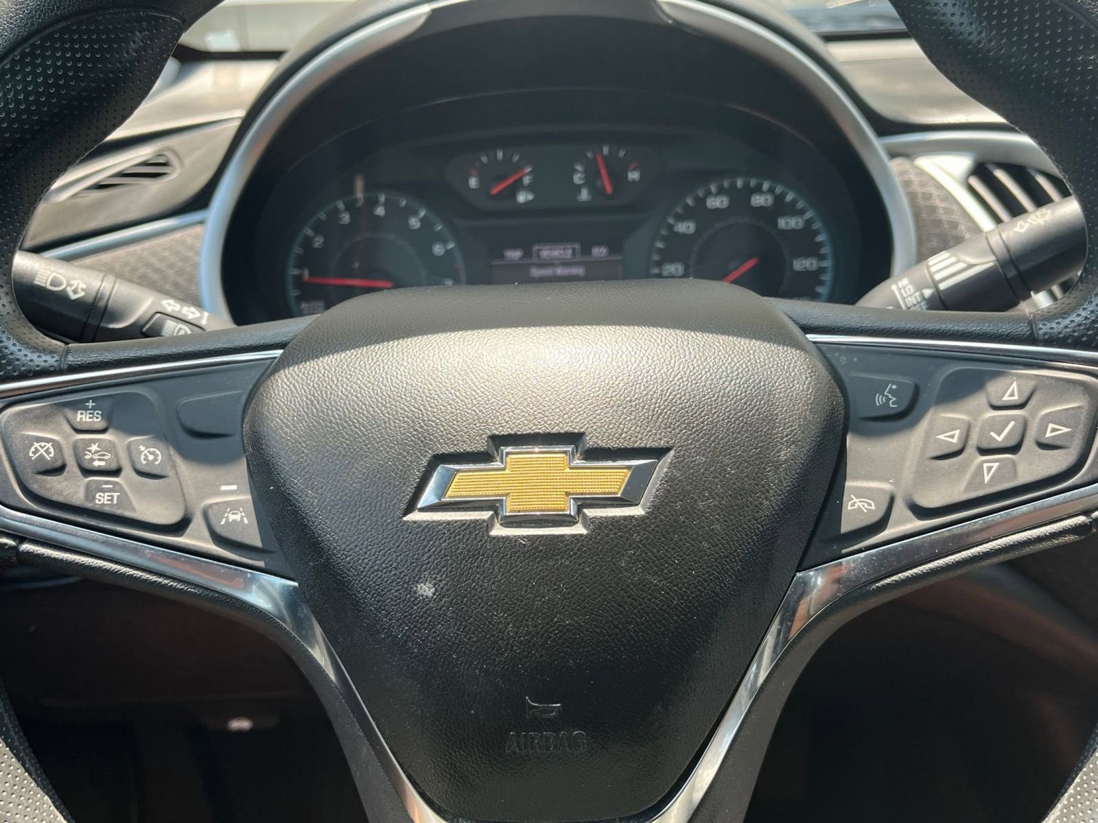 Thumbnail: 2023 Chevrolet Malibu - 29