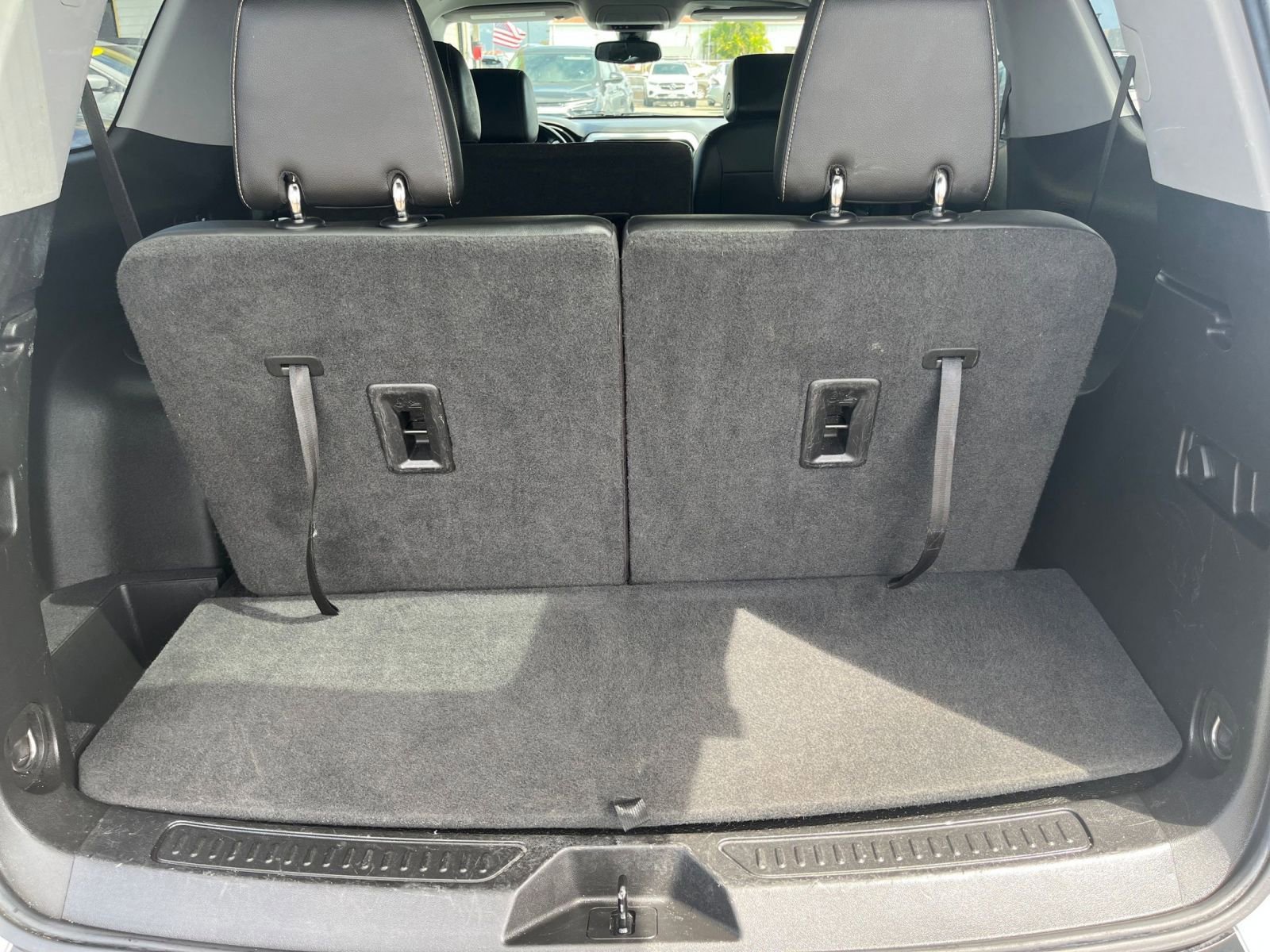 Thumbnail: 2023 GMC Acadia - 33